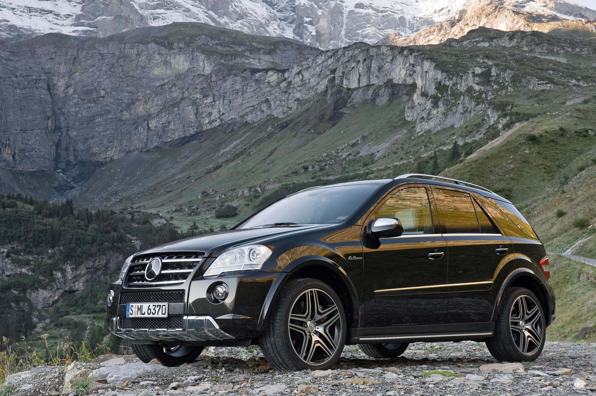 2009 Mercedes ML 63 AMG Performance Studio