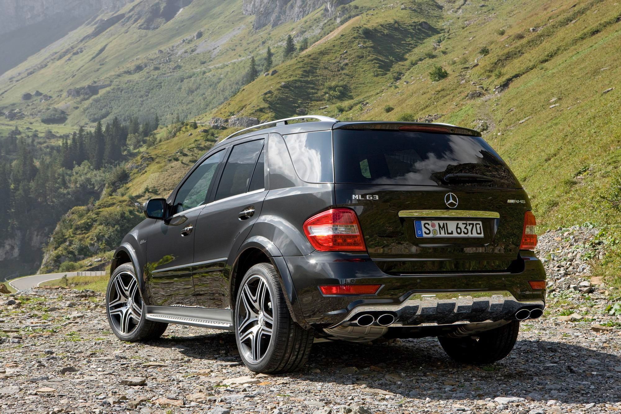 2009 Mercedes ML 63 AMG Performance Studio