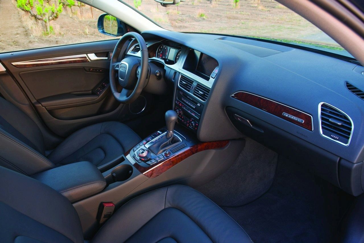 2009 Audi A4 FrontTrak and Manual