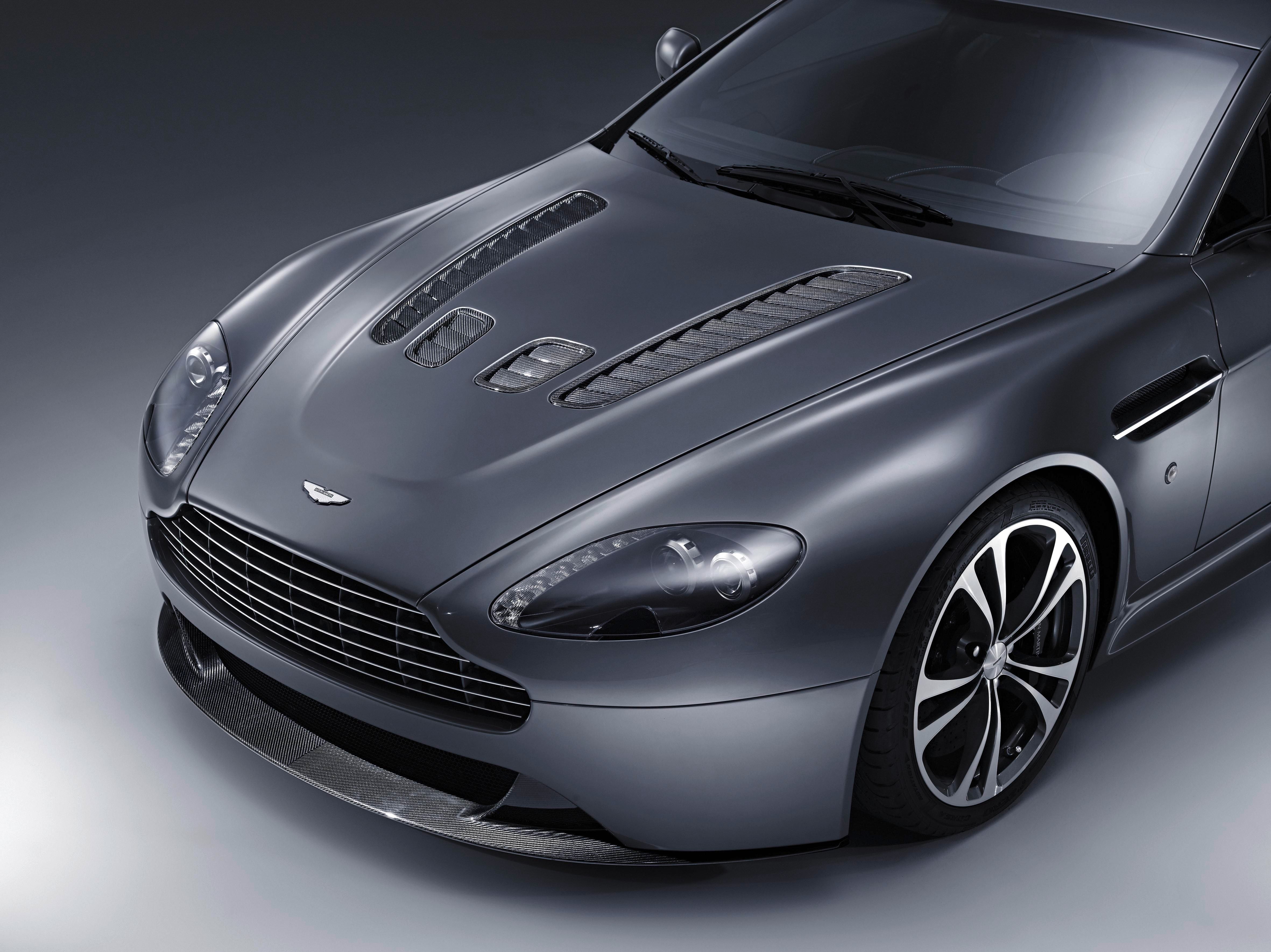 2010 Aston Martin V12 Vantage