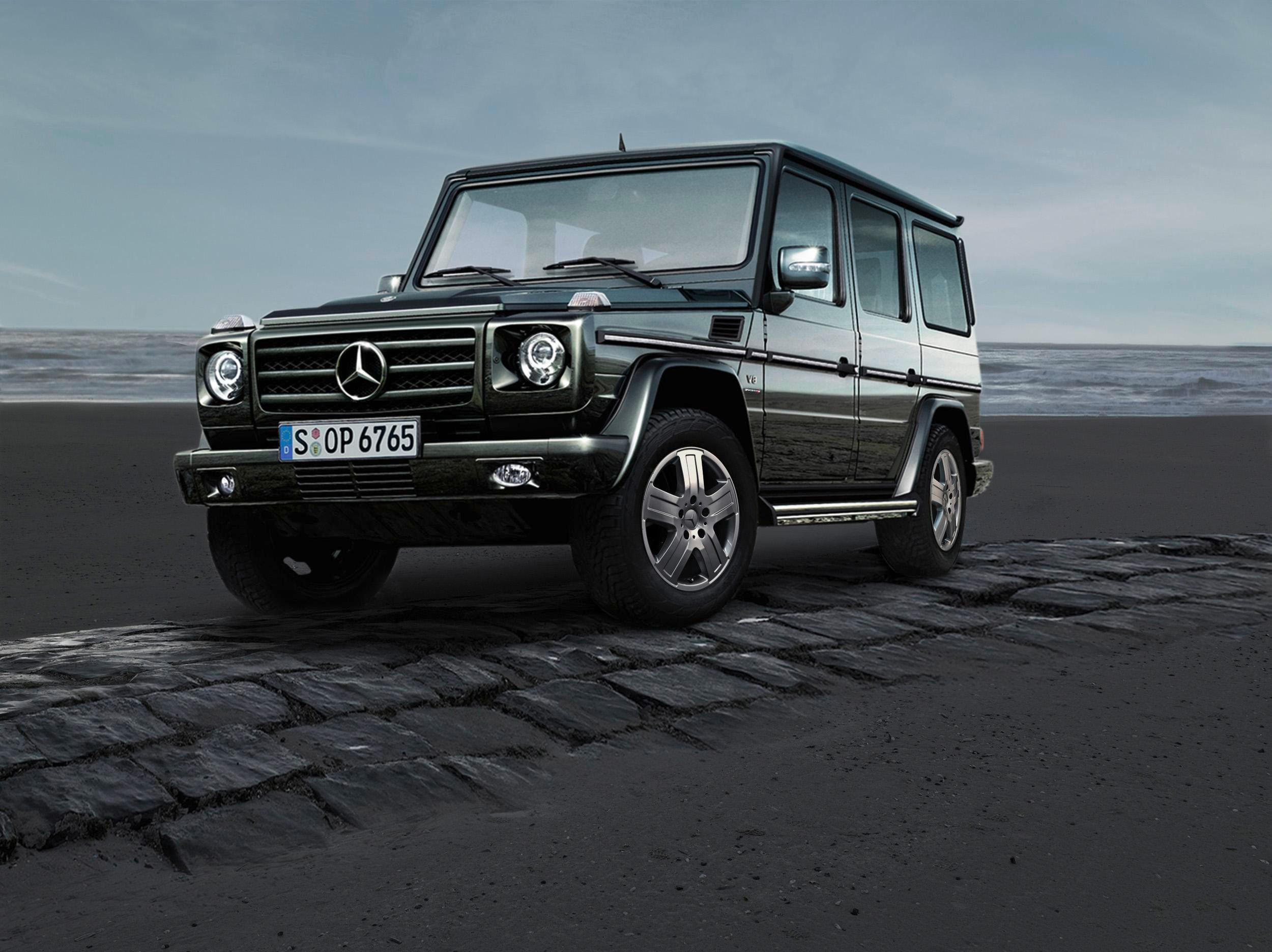 2009 Mercedes G-Class EDITION30 and G-Class EDITION30.PUR