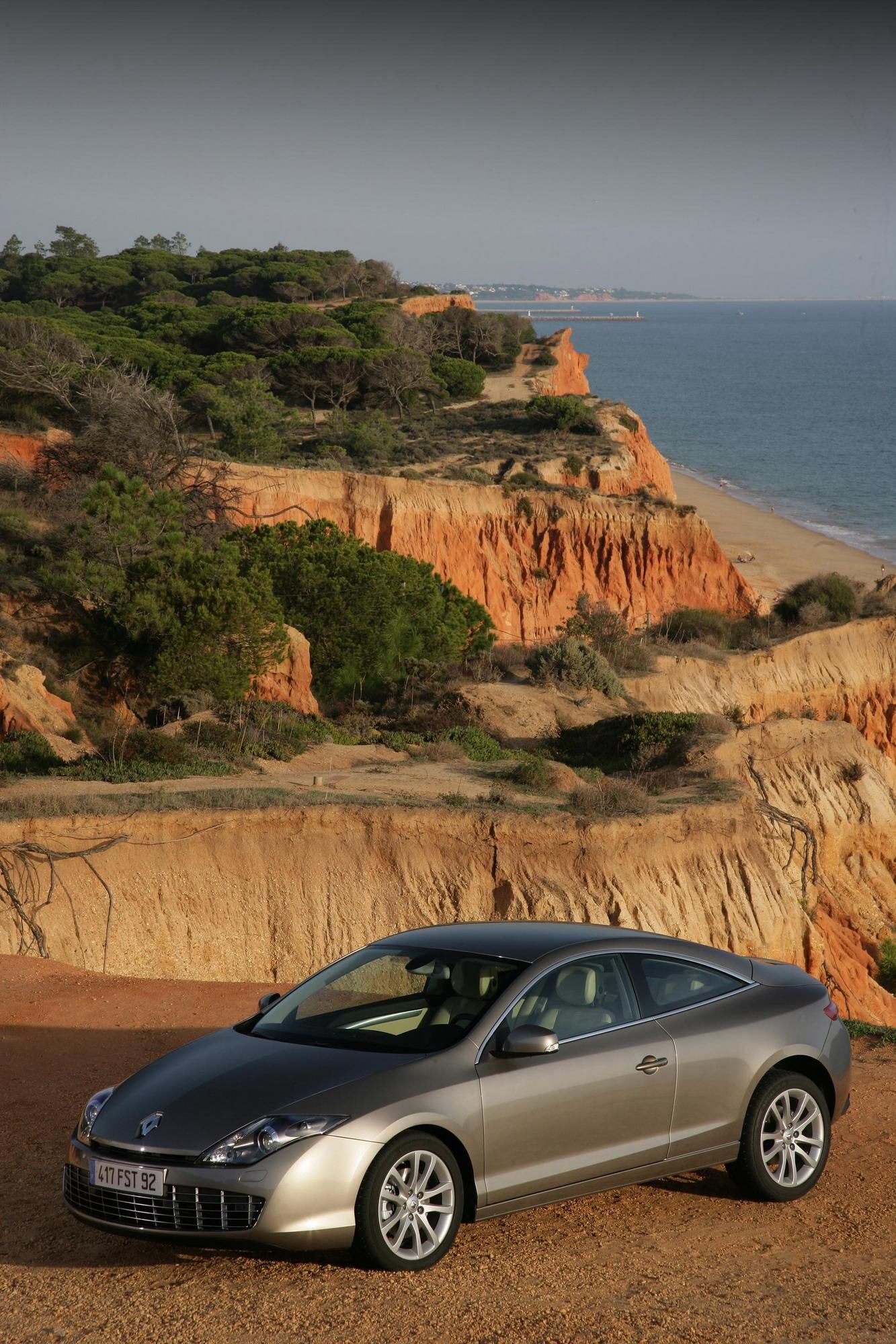 2009 Renault Laguna Coupe