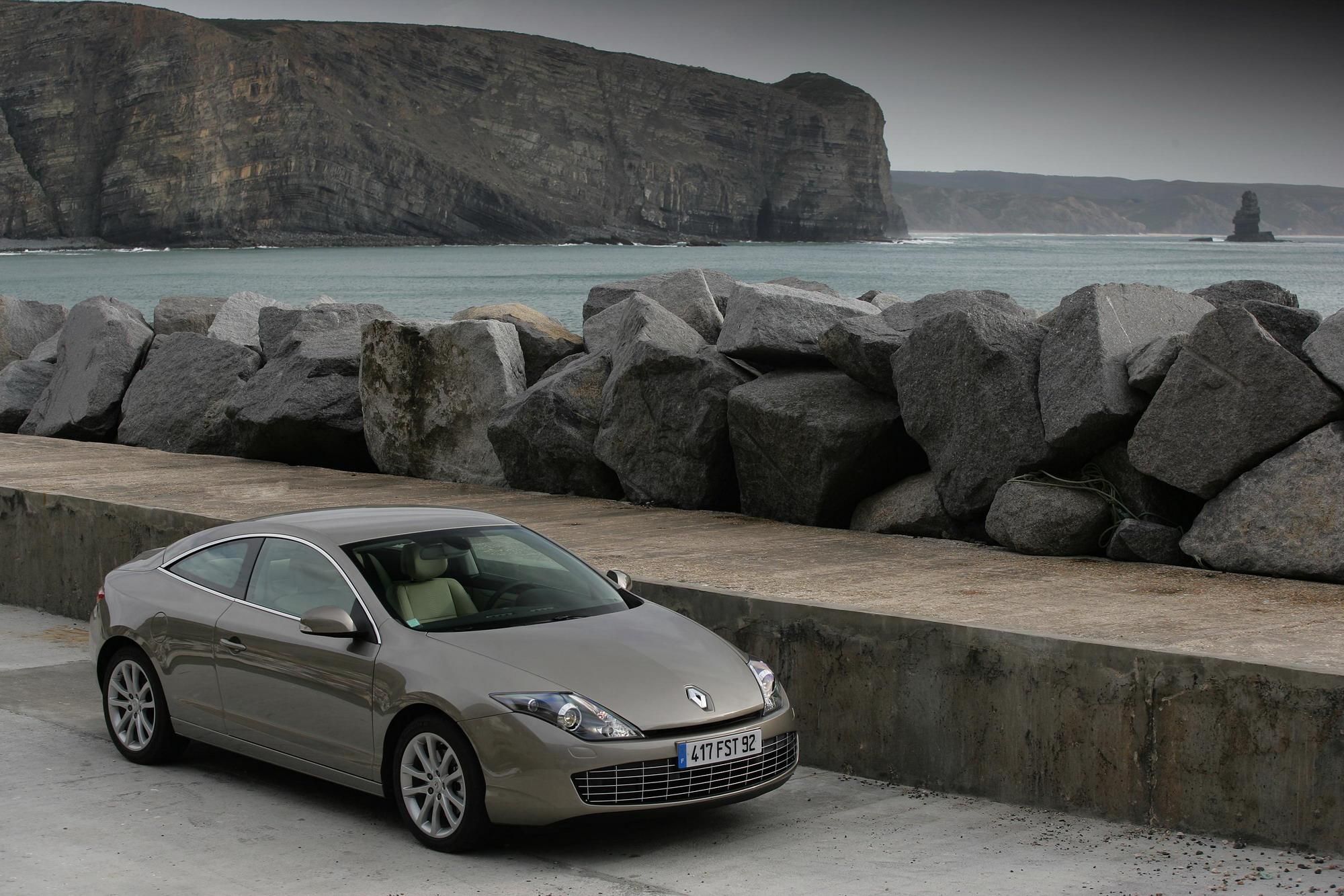 2009 Renault Laguna Coupe