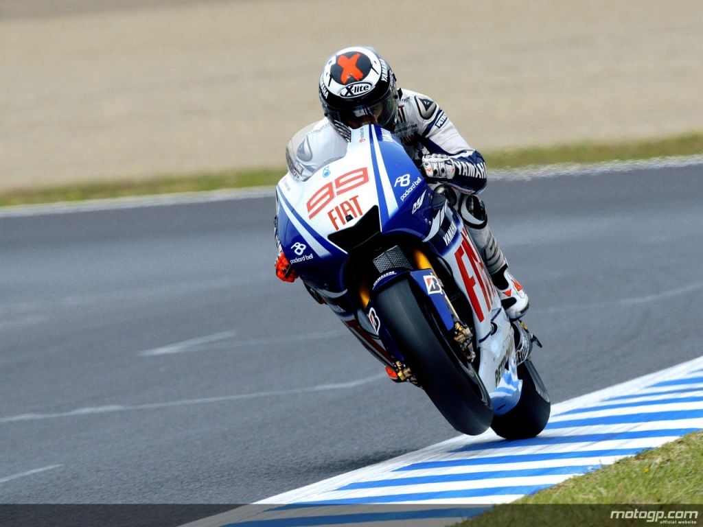 2009 MotoGP Race Report: Jorge Lorenzo is victorious at Motegi