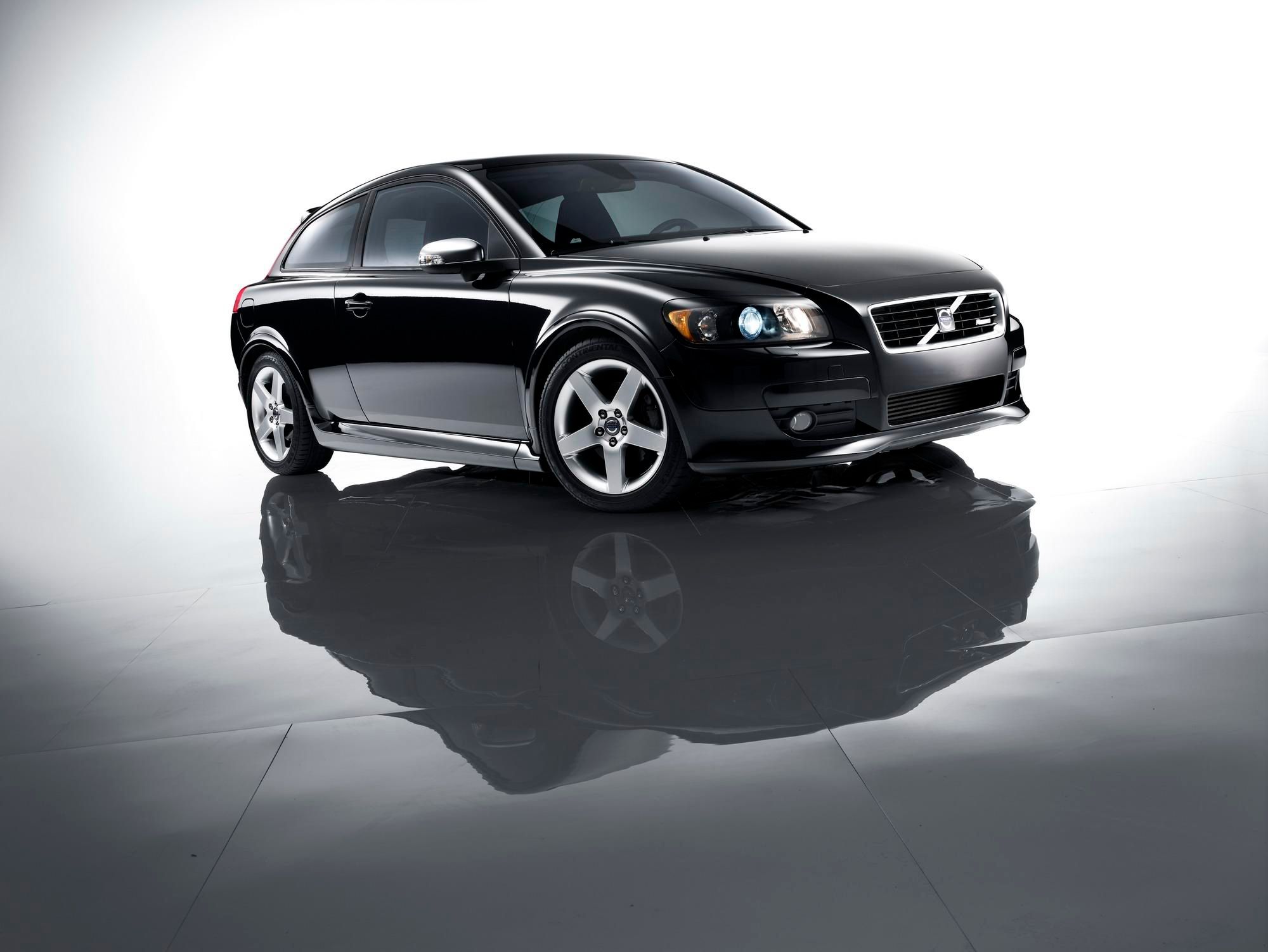 volvo-c30-s40-and-v5-7.jpg?w=