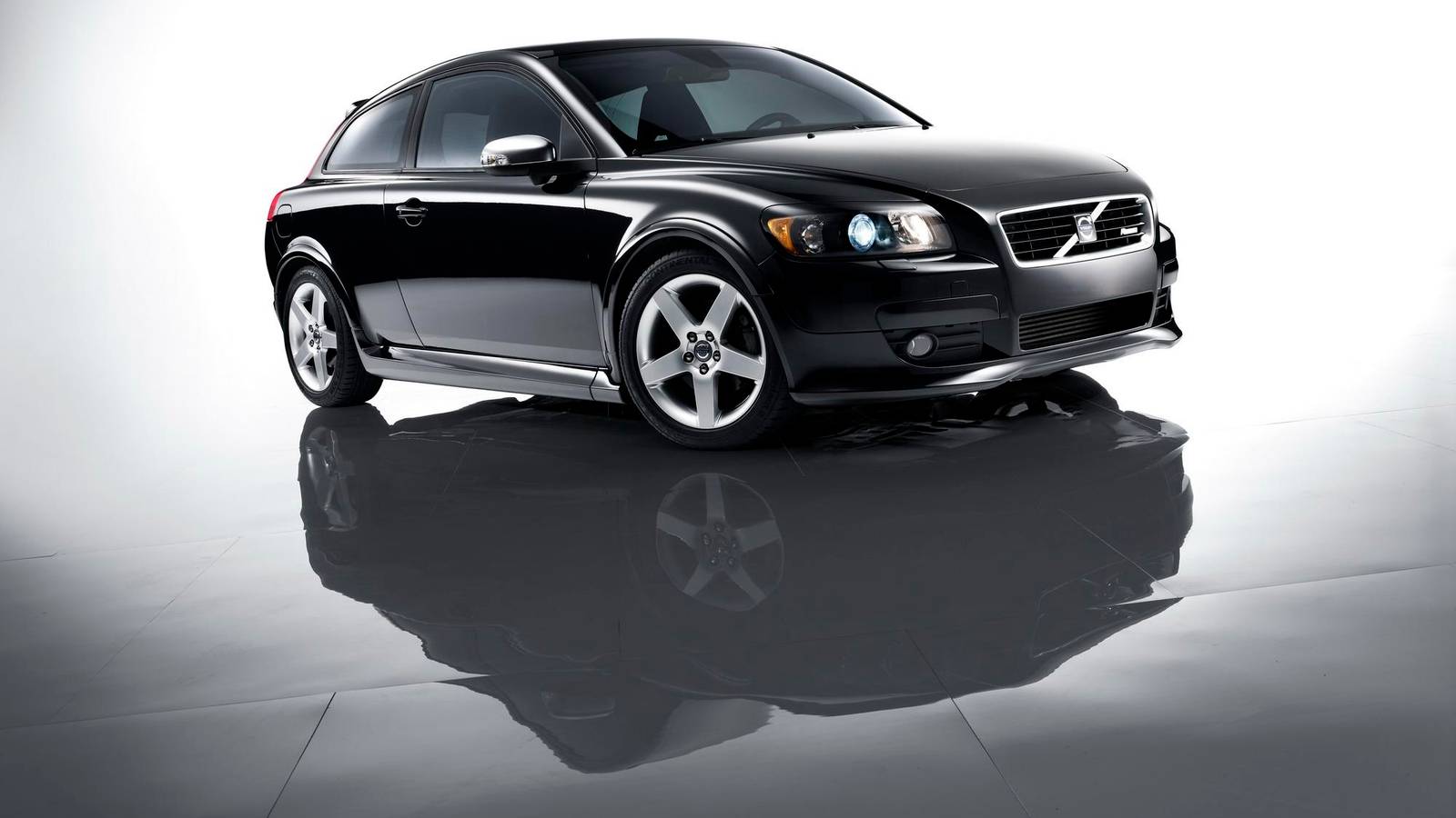 2009 Volvo C30, S40 and V50 DRIVe R-Design