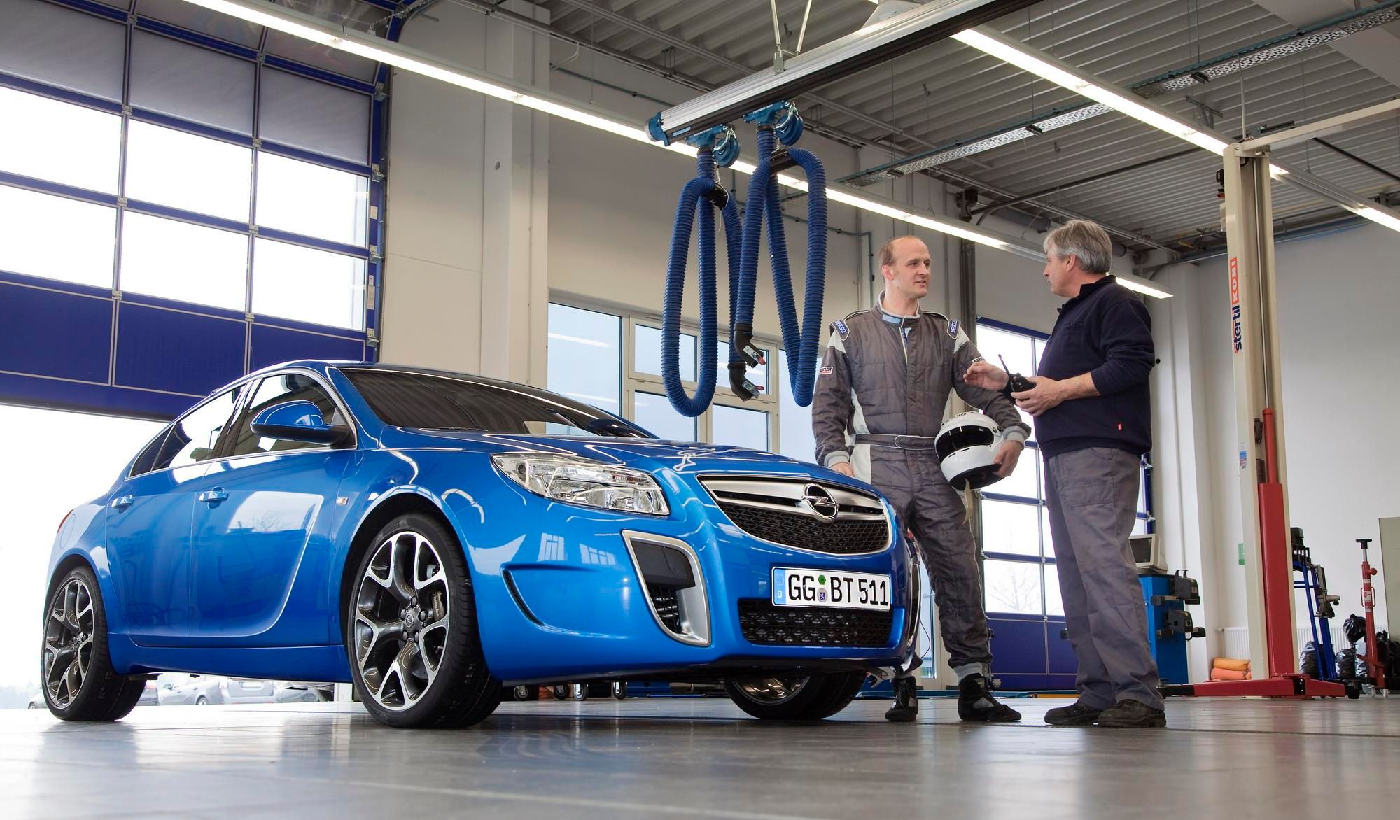 2010 Opel Insignia OPC Sports Tourer