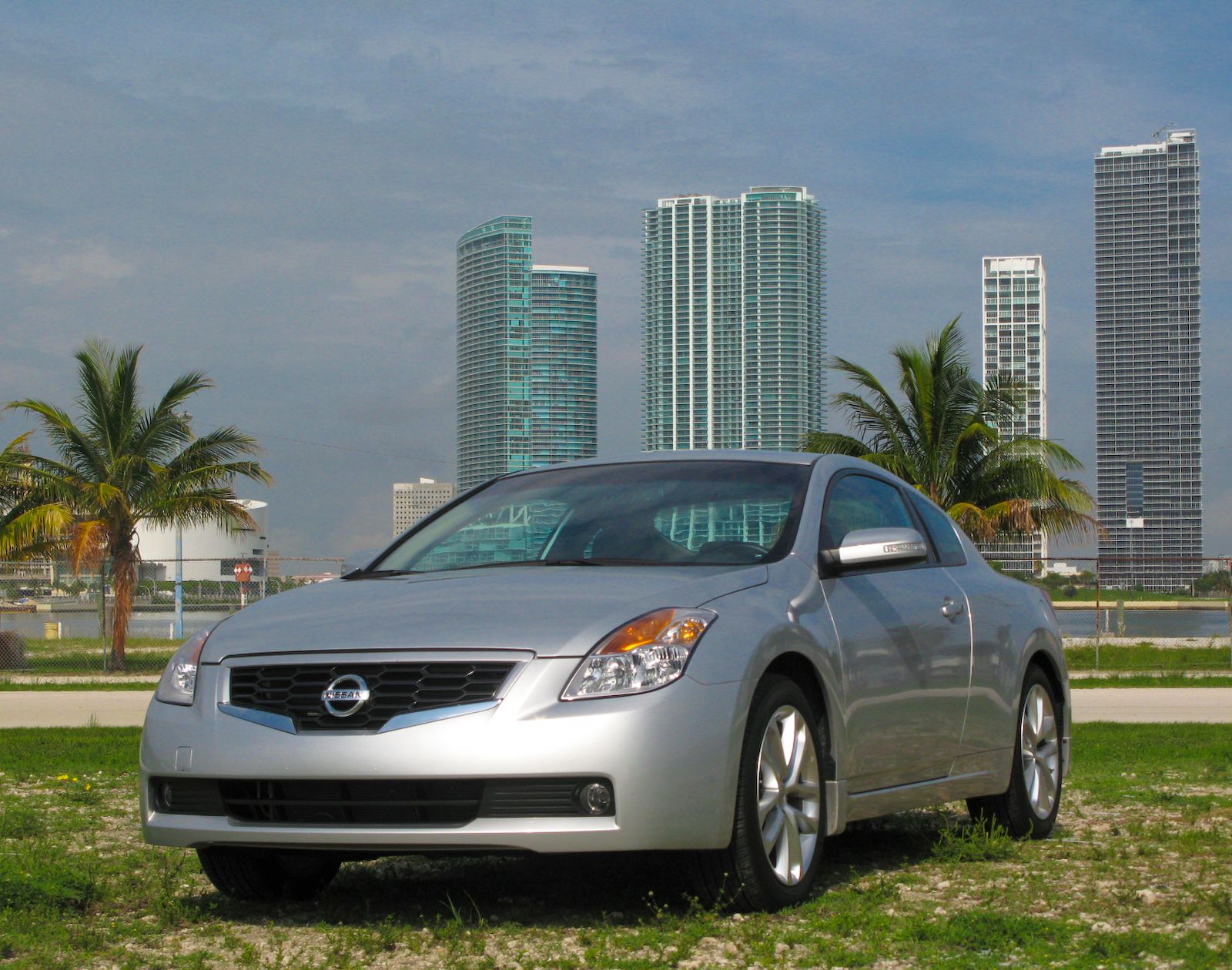 2009 Nissan Altima Coupe 3.5 SE