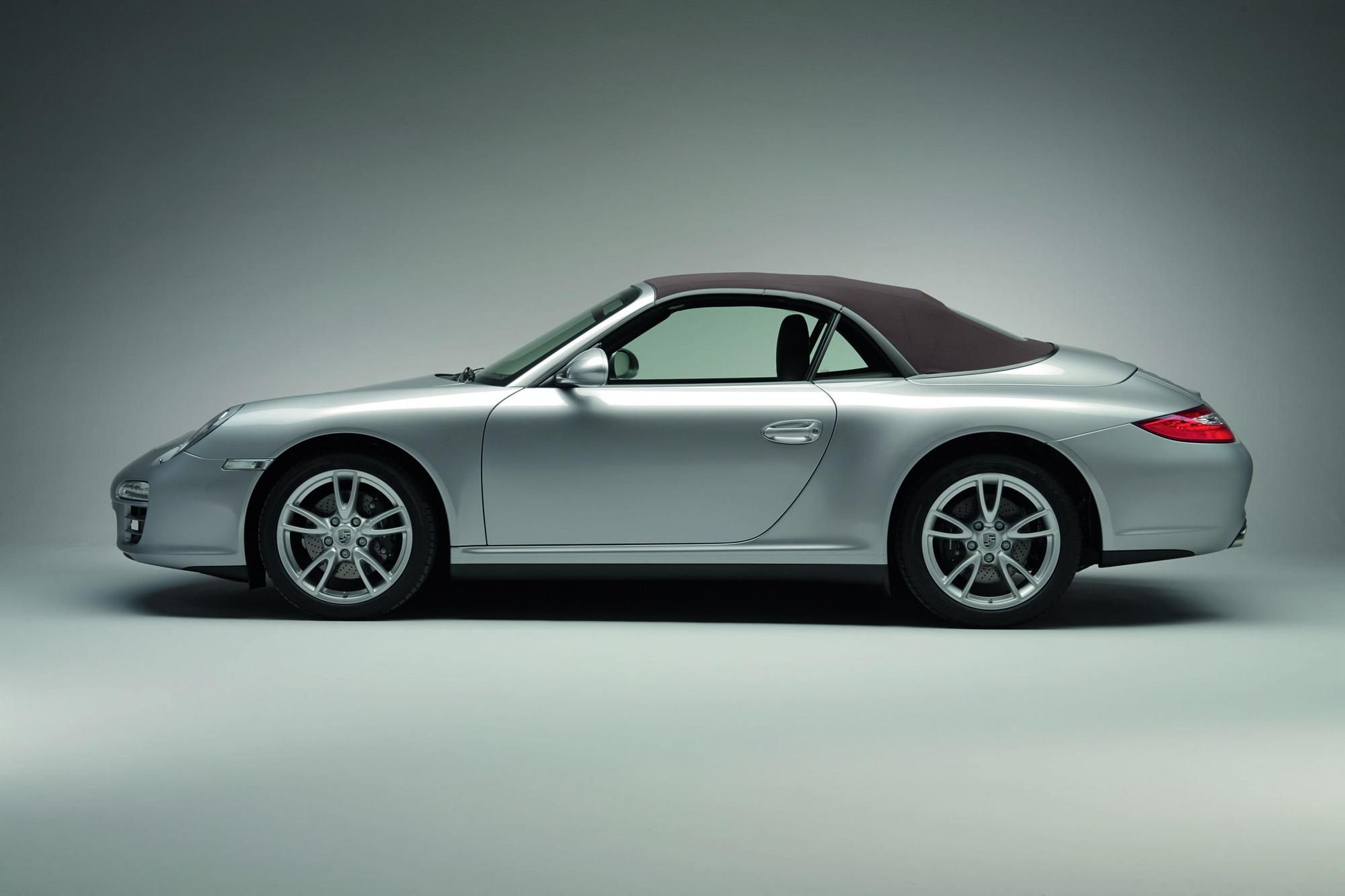 2009 Porsche Carrera 4 and 4S