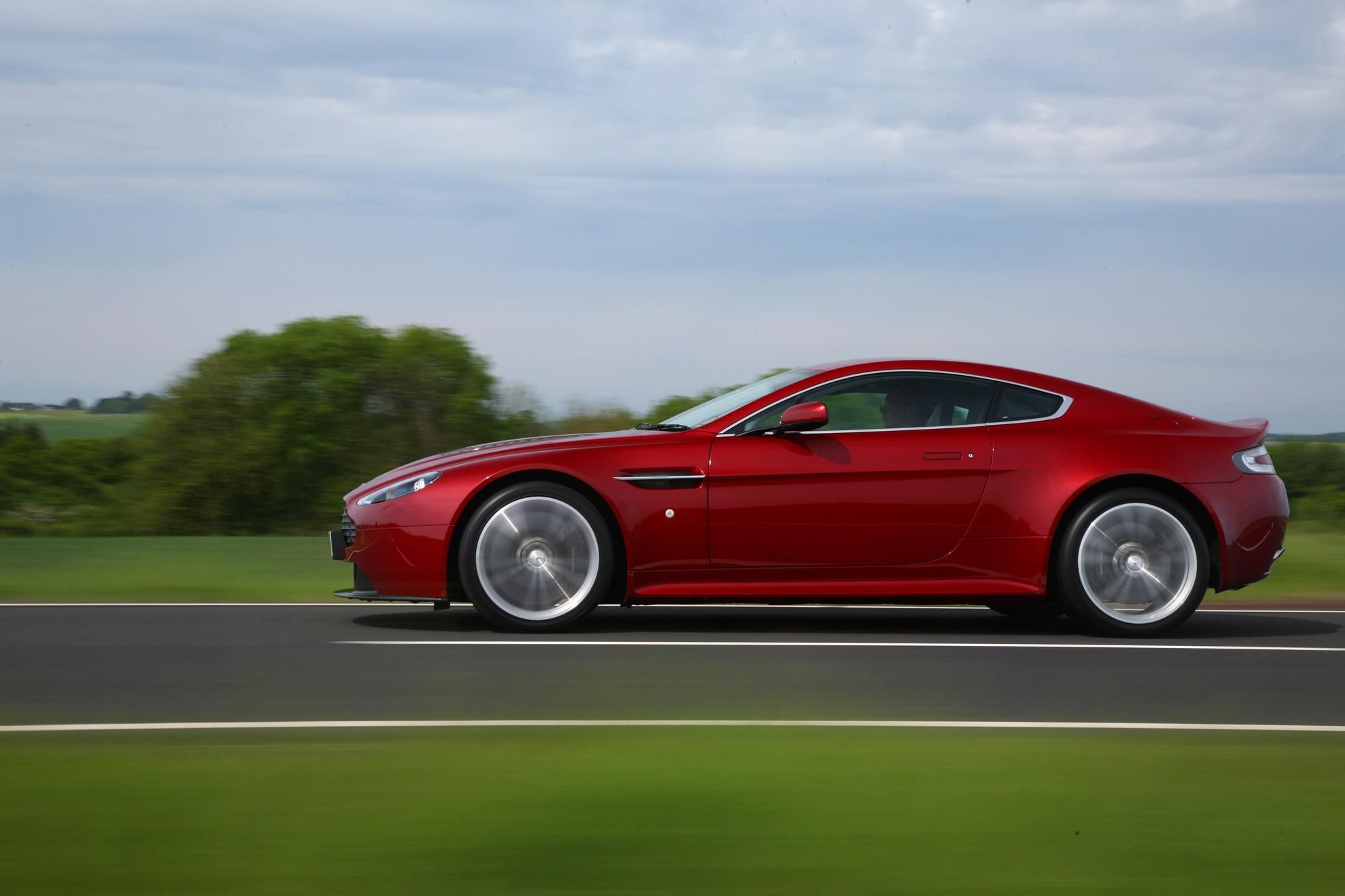 2010 Aston Martin V12 Vantage