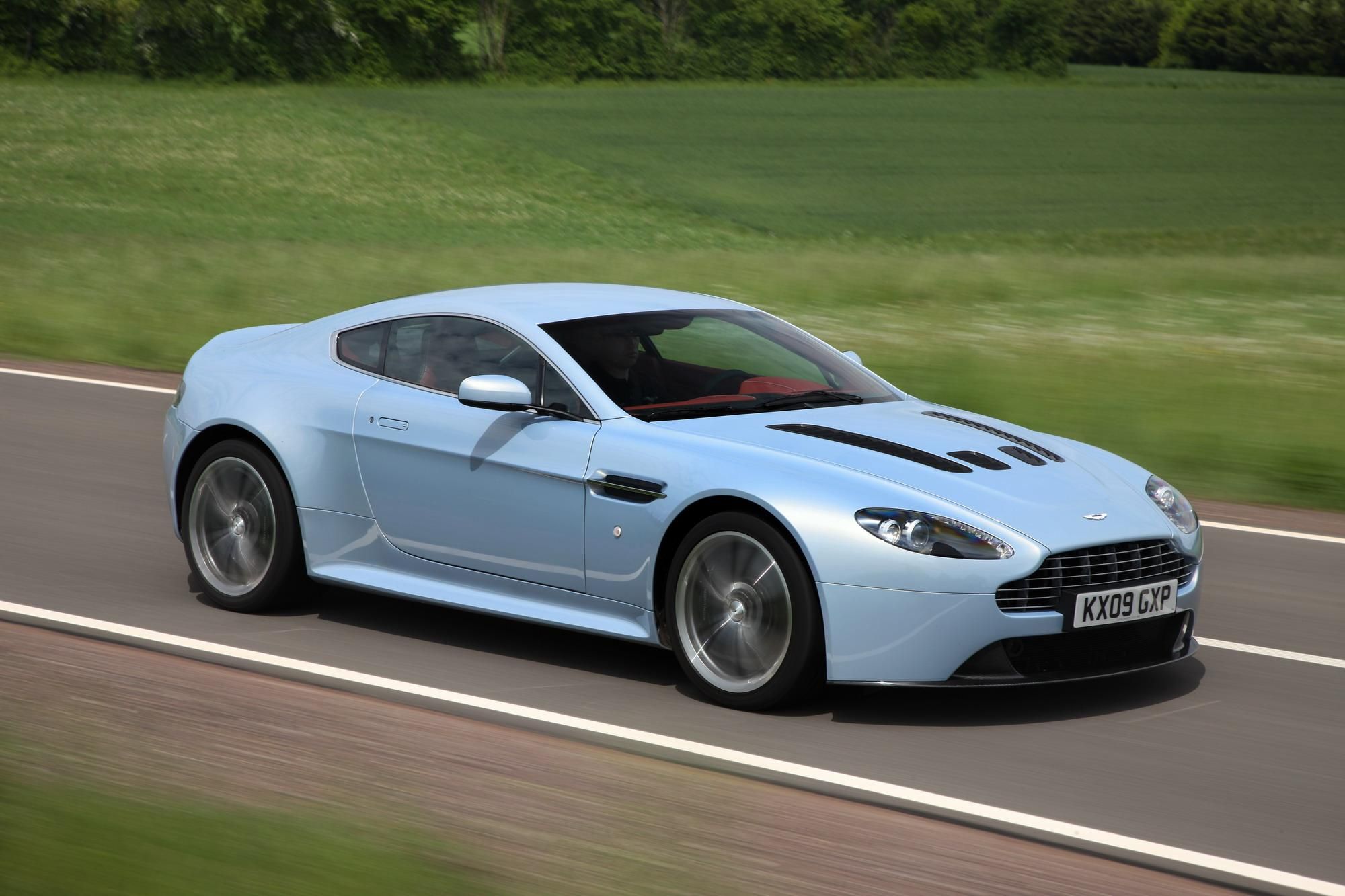 2010 Aston Martin V12 Vantage