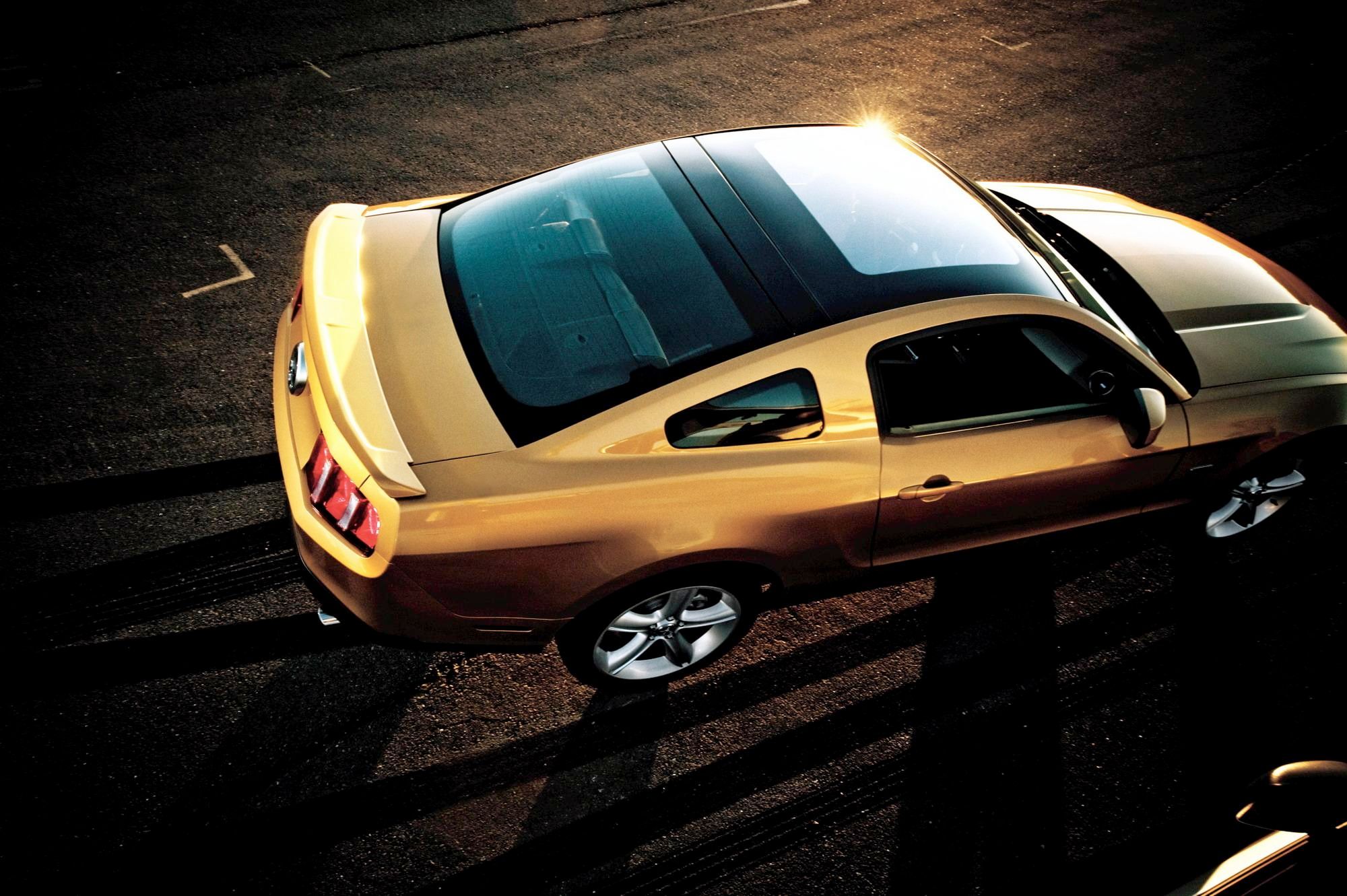 2010 Ford Glass Roof Mustang