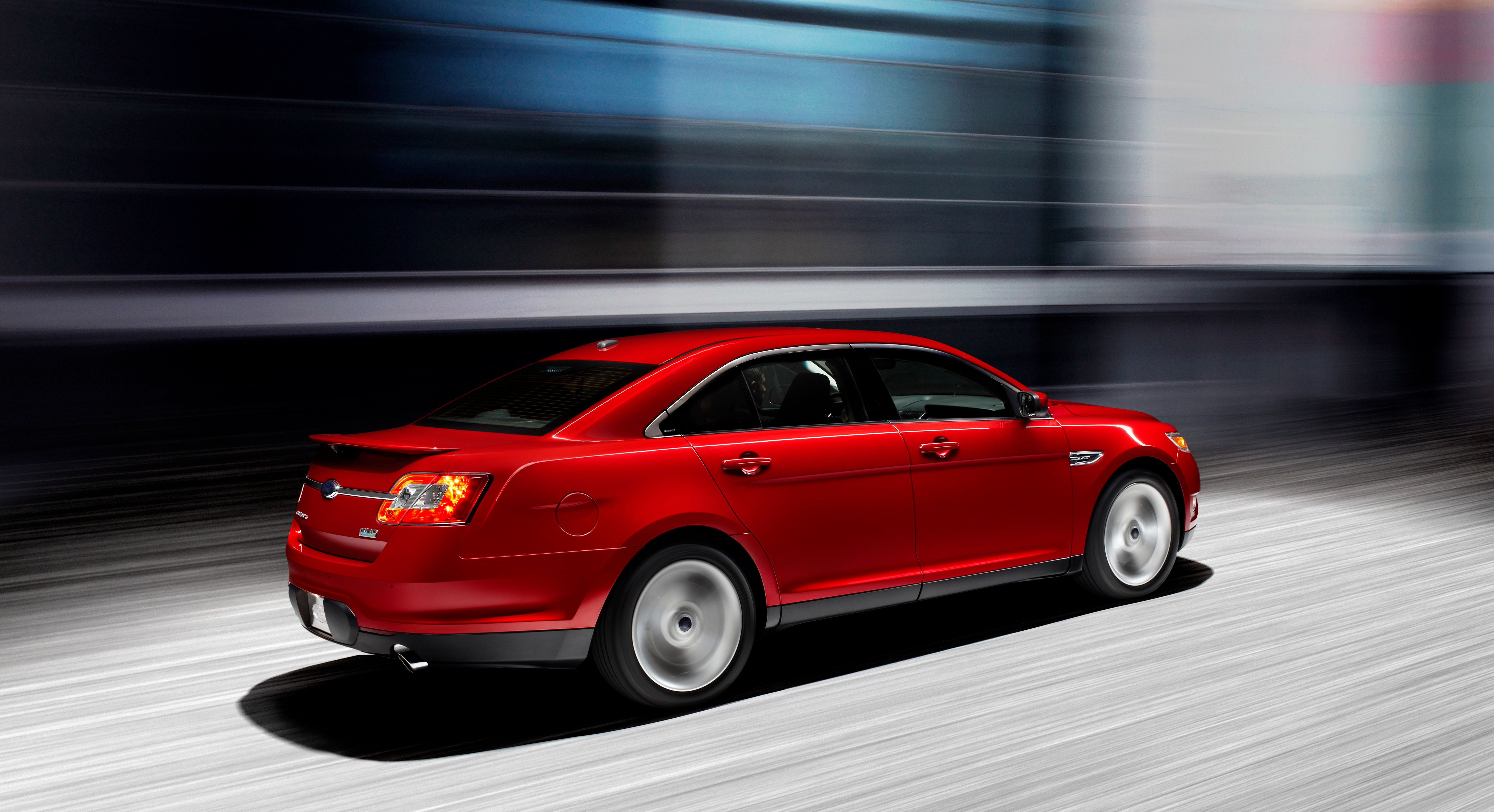 2010 Ford Taurus SHO