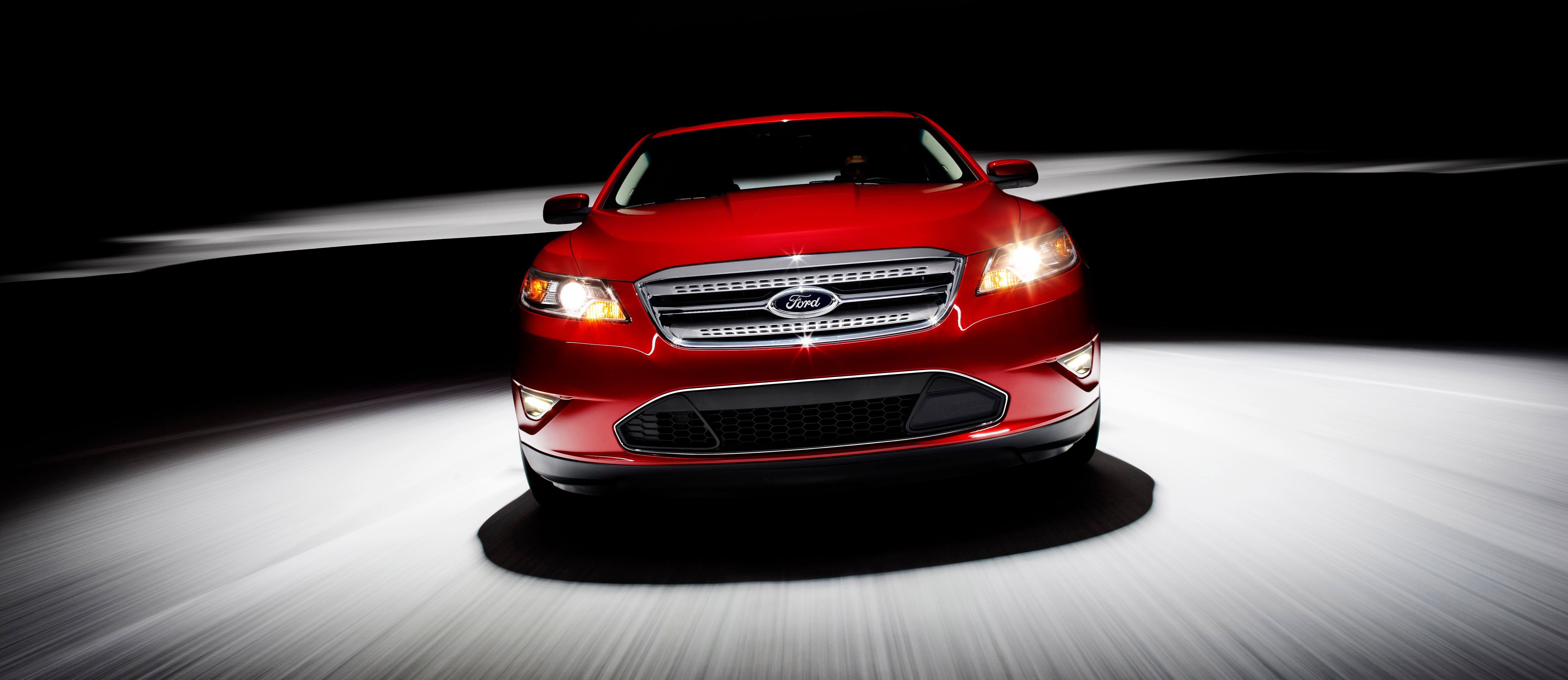 2010 Ford Taurus SHO