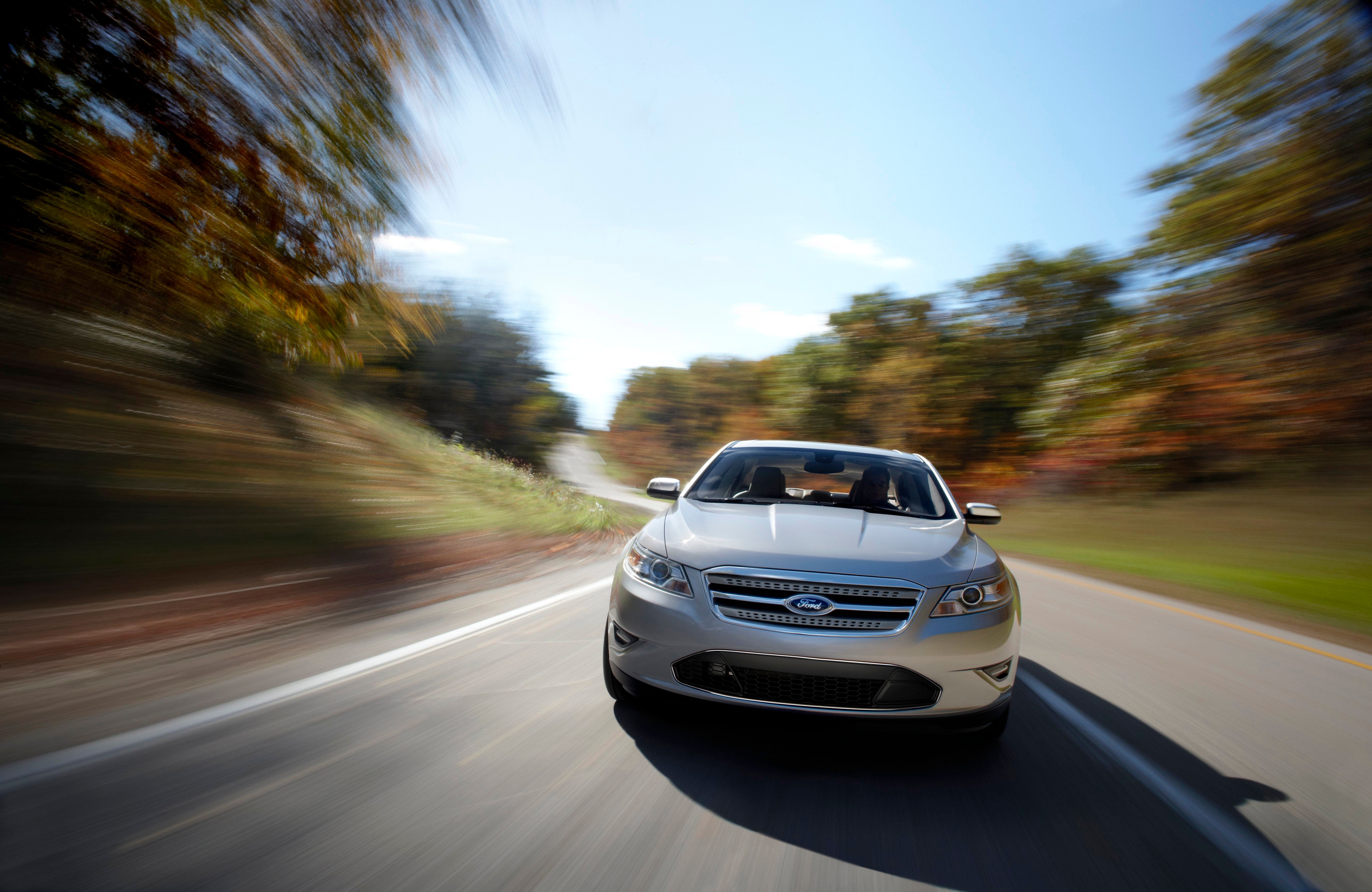 2010 Ford Taurus SHO