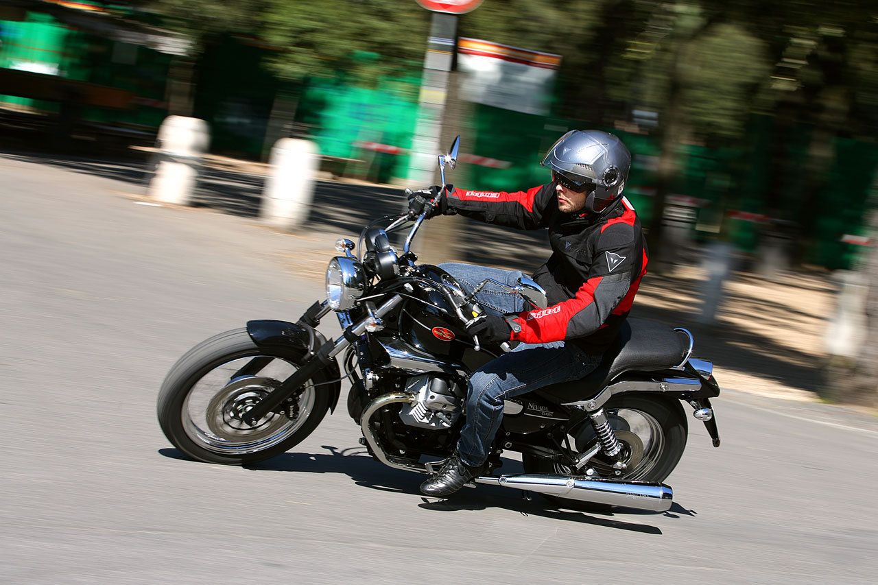  2009 Moto Guzzi Nevada Classic 750 	