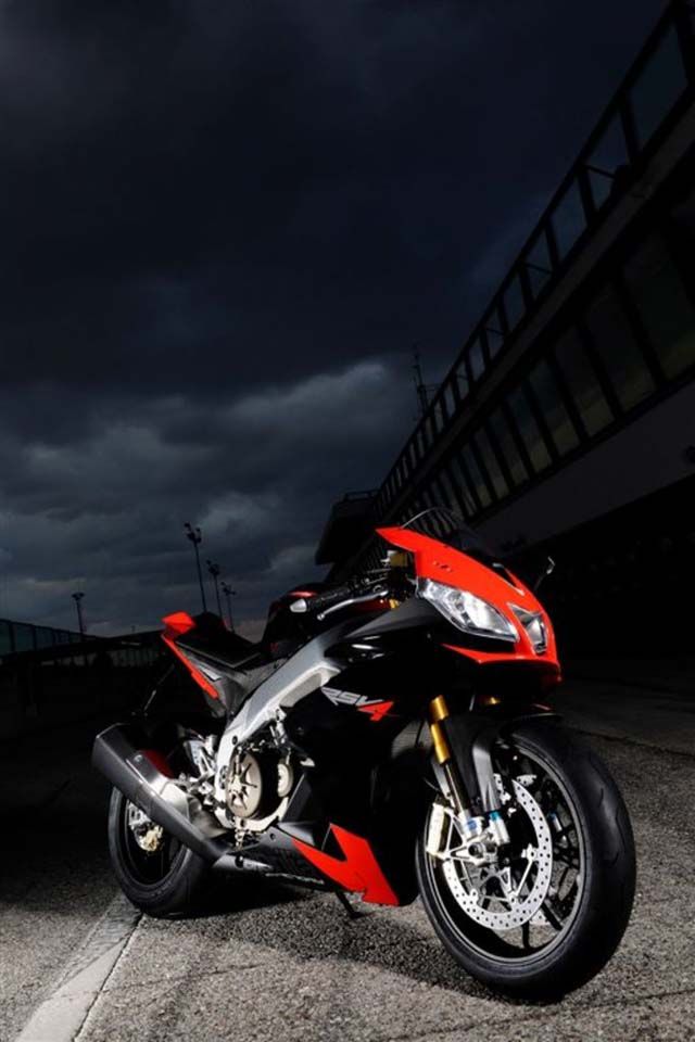  Aprilia RSV4 Factory