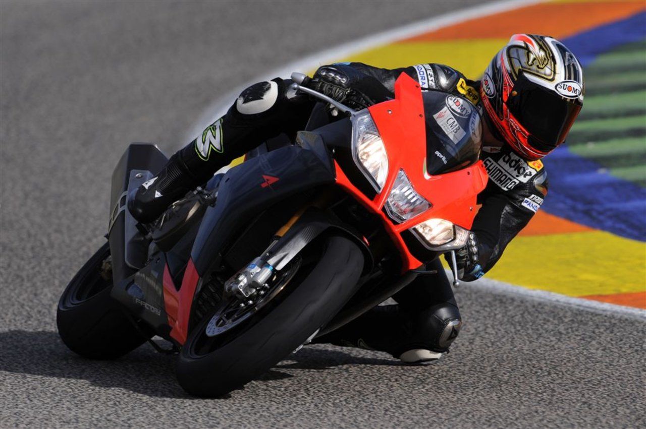  Aprilia RSV4 Factory