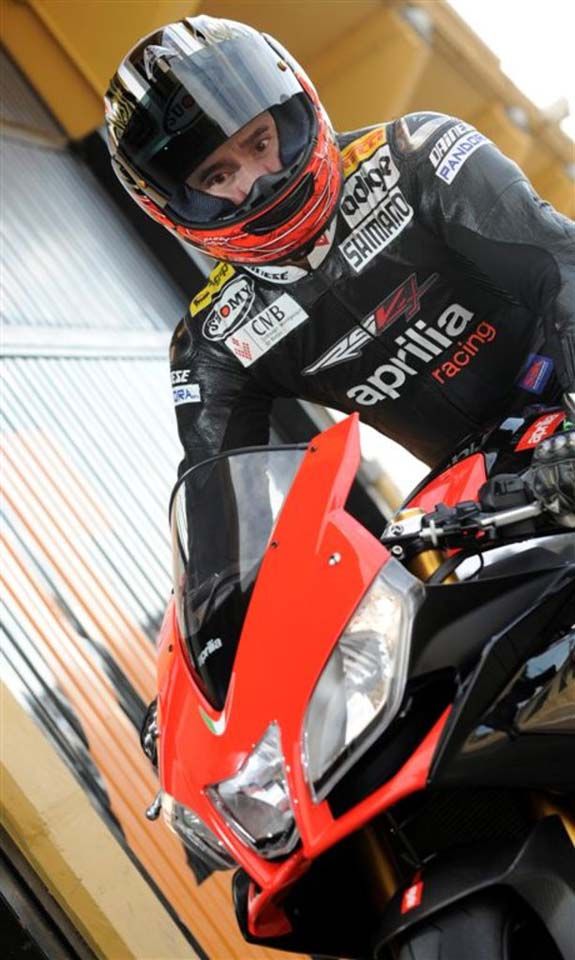  Aprilia RSV4 Factory