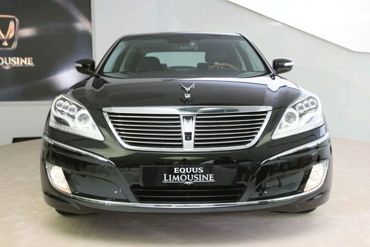 2010 Hyundai Equus Stretch Edition