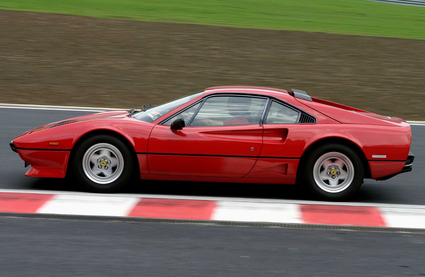 1982 - 1985 Ferrari 208 GTB Turbo