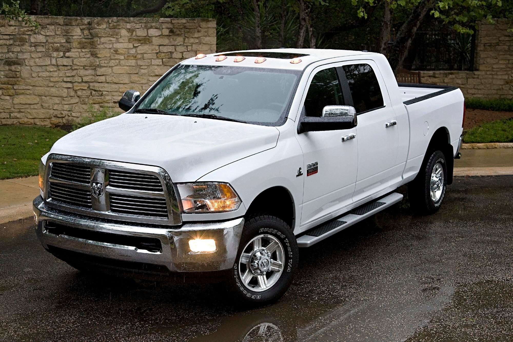 2010 Dodge Ram Heavy-Duty Ultimate Tow Machine