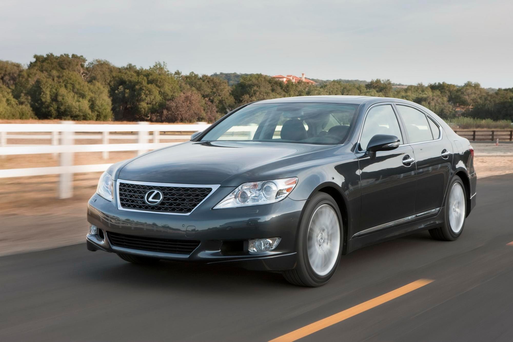 2010 Lexus LS 460 