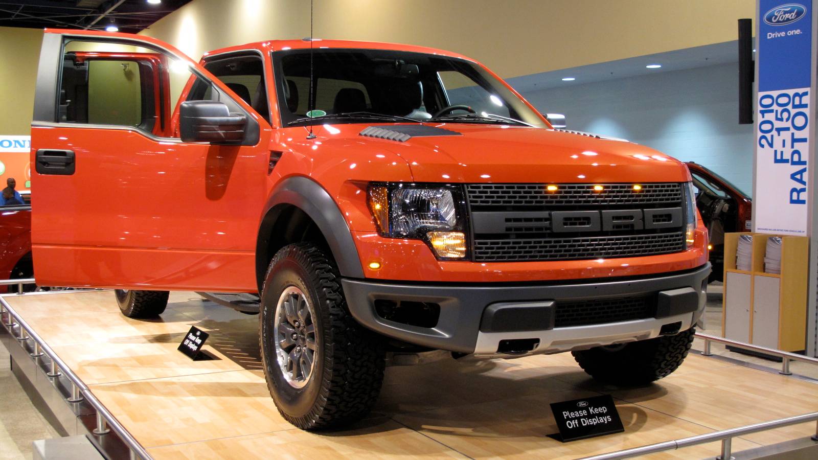 Ford brings the new SVT Raptor to the 2009 South Florida International ...