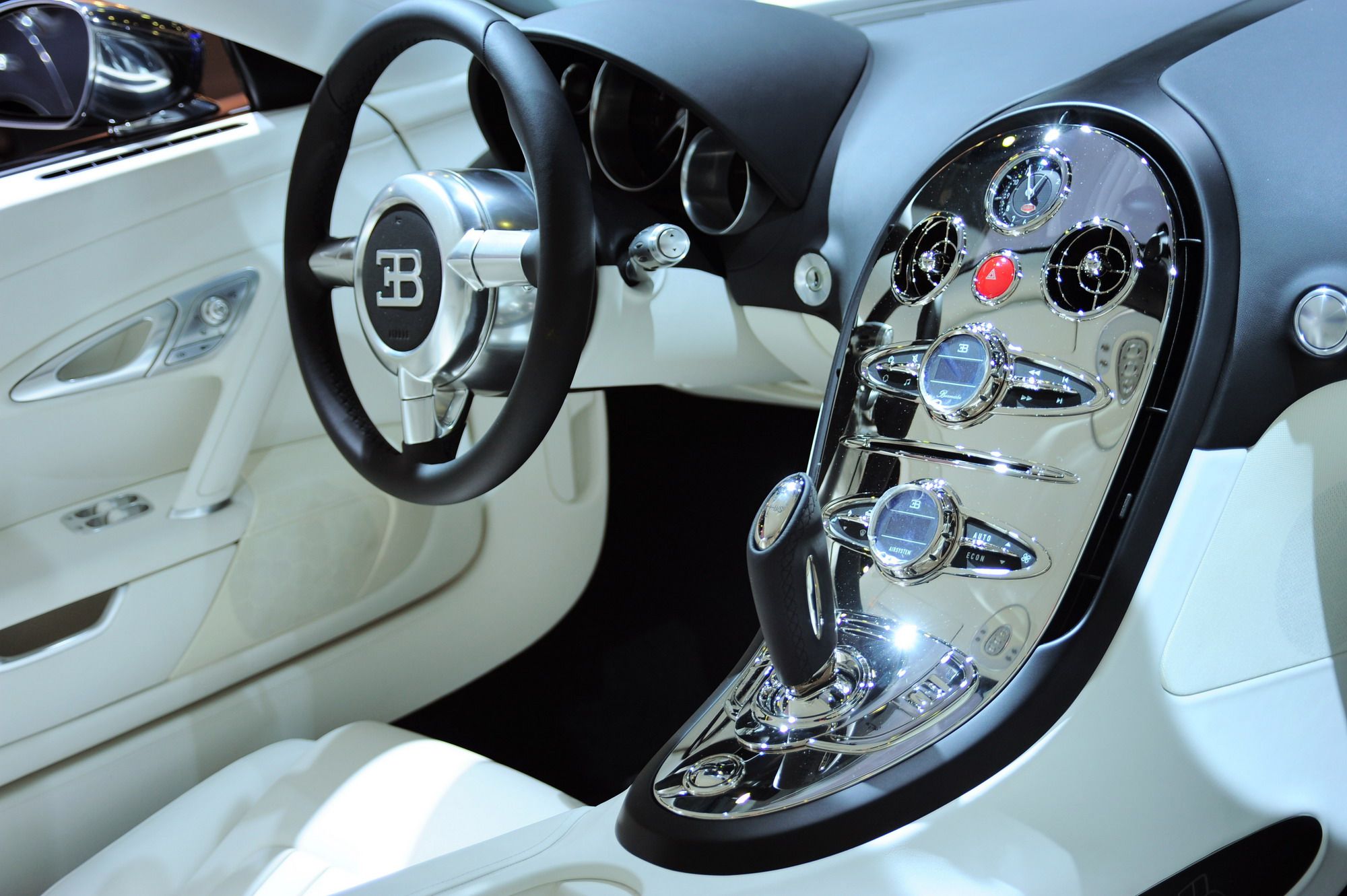 2010 Bugatti Veyron 