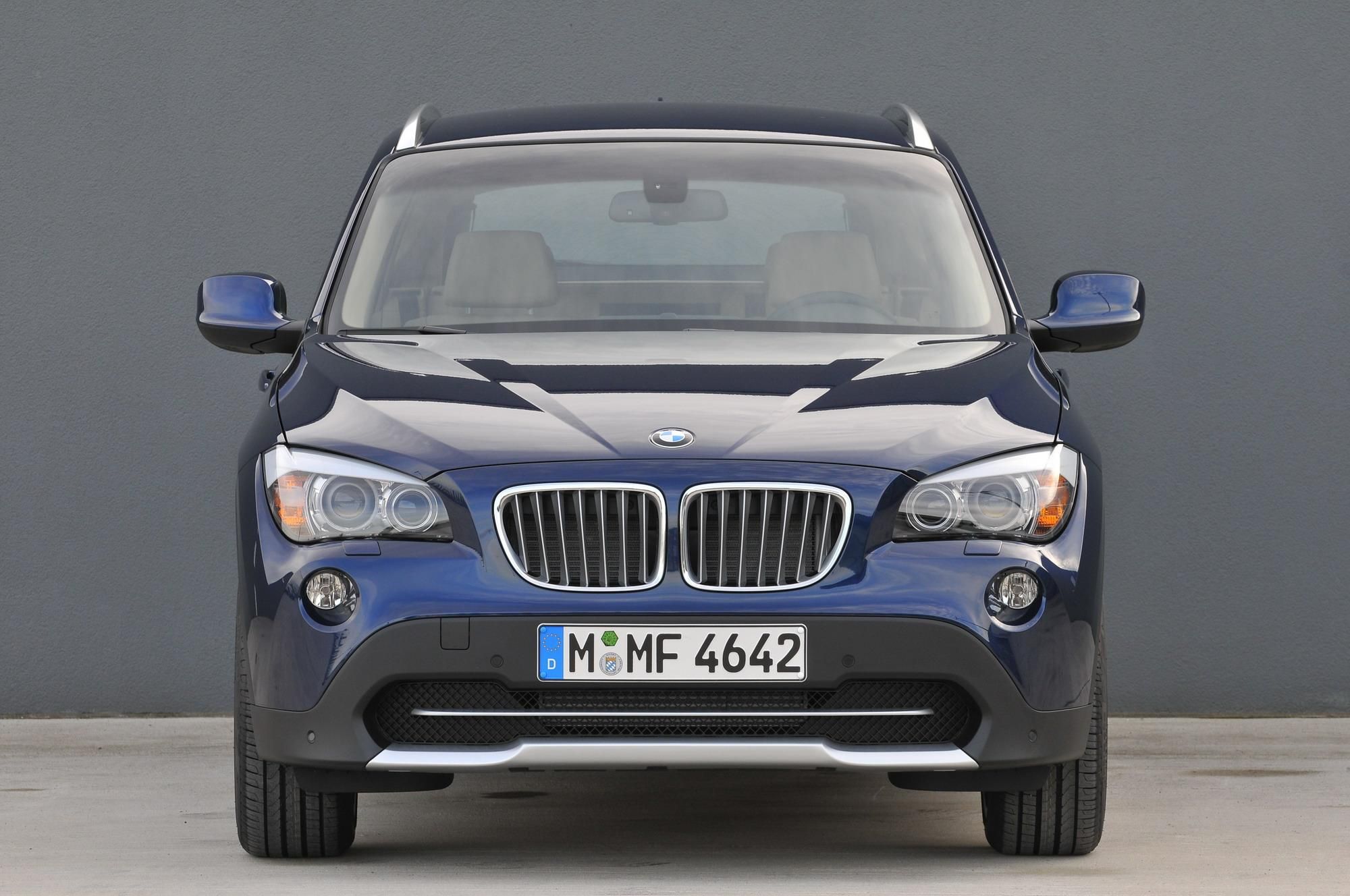 2010 BMW X1: xDrive28i and xDrive25i