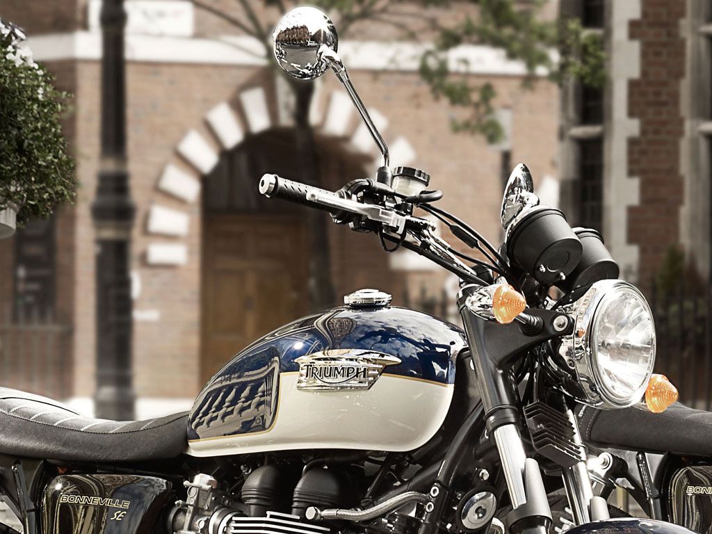  2010 Triumph Bonneville SE