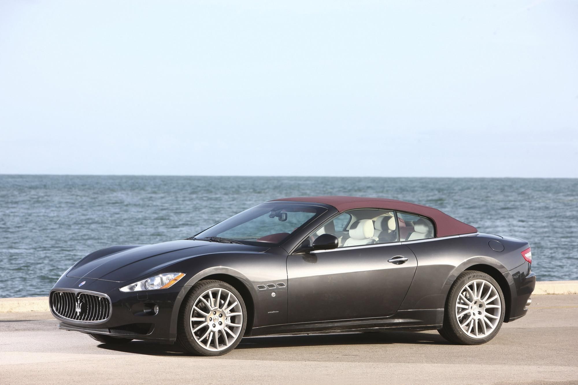 2010 Maserati GranCabrio