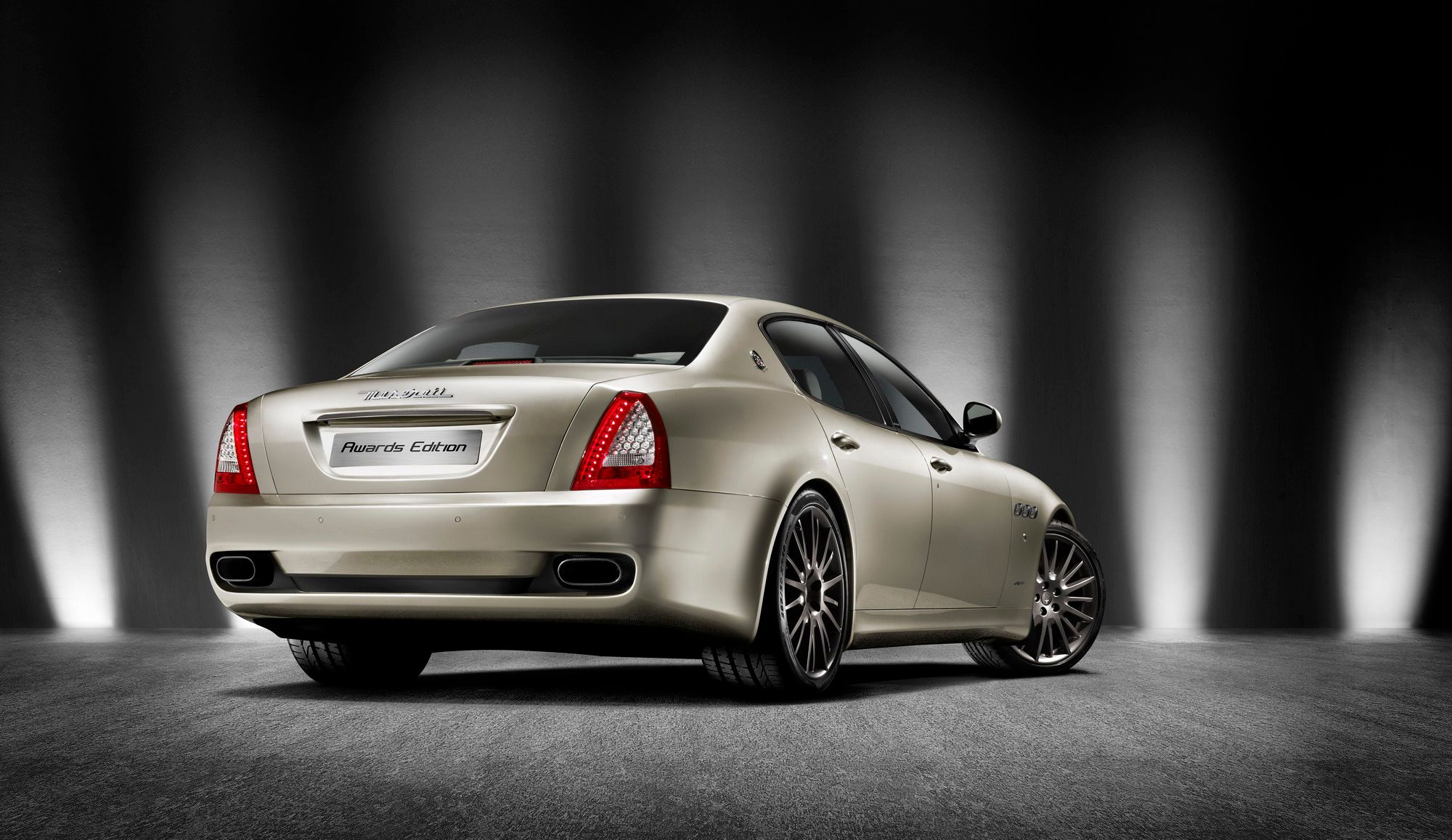 2011 Maserati Quattroporte Sport GT S 