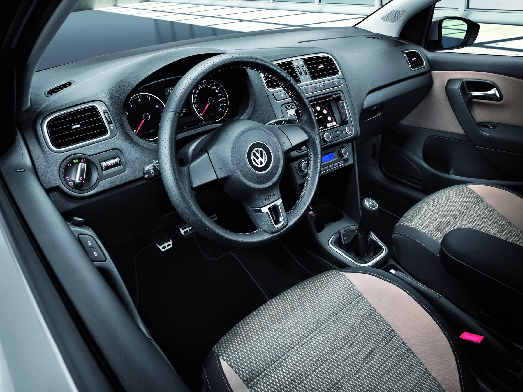 2011 Volkswagen CrossPolo