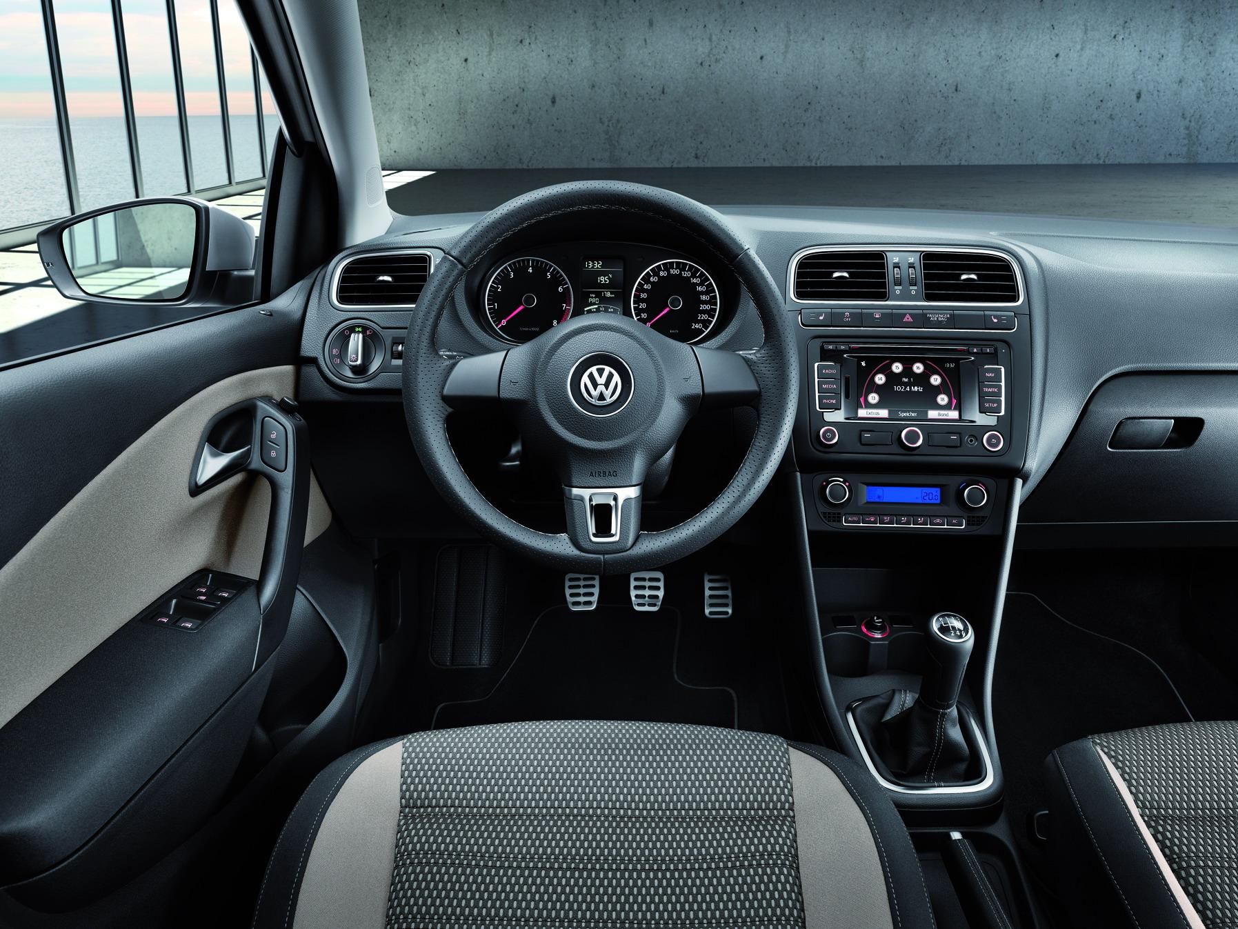 2011 Volkswagen CrossPolo