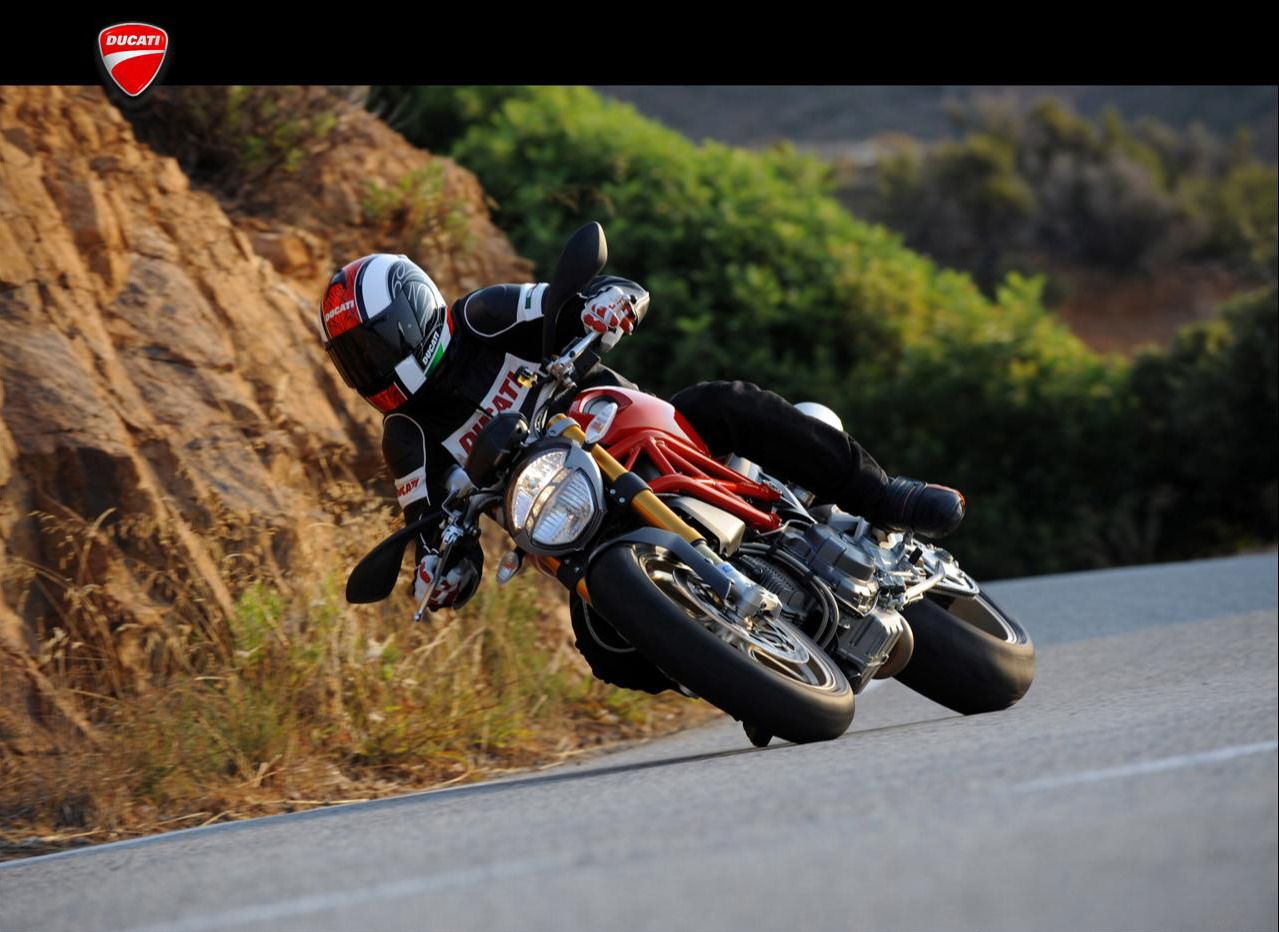 2010 Ducati Monster 1100 S