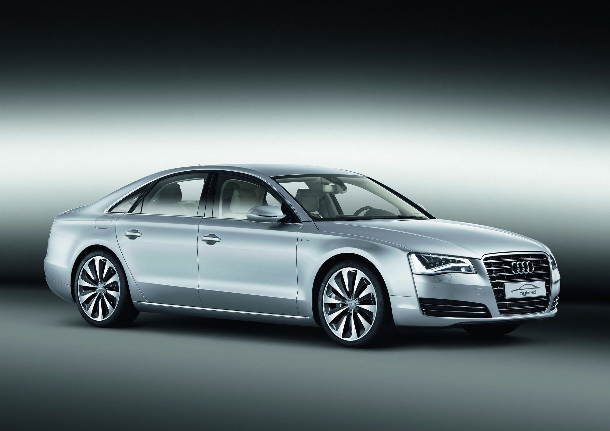 2010 Audi A8 hybrid