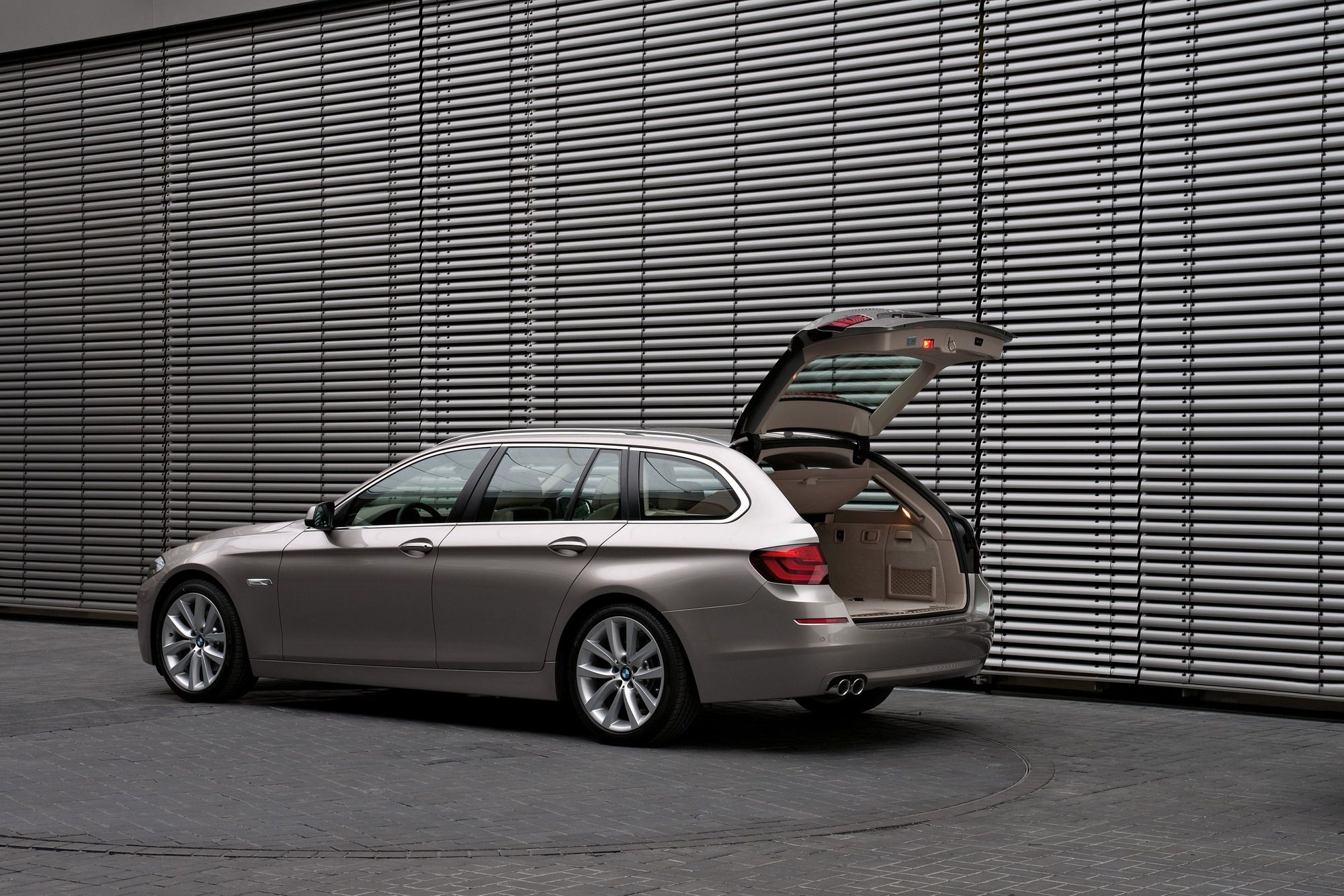 2011 BMW 5-Series Touring