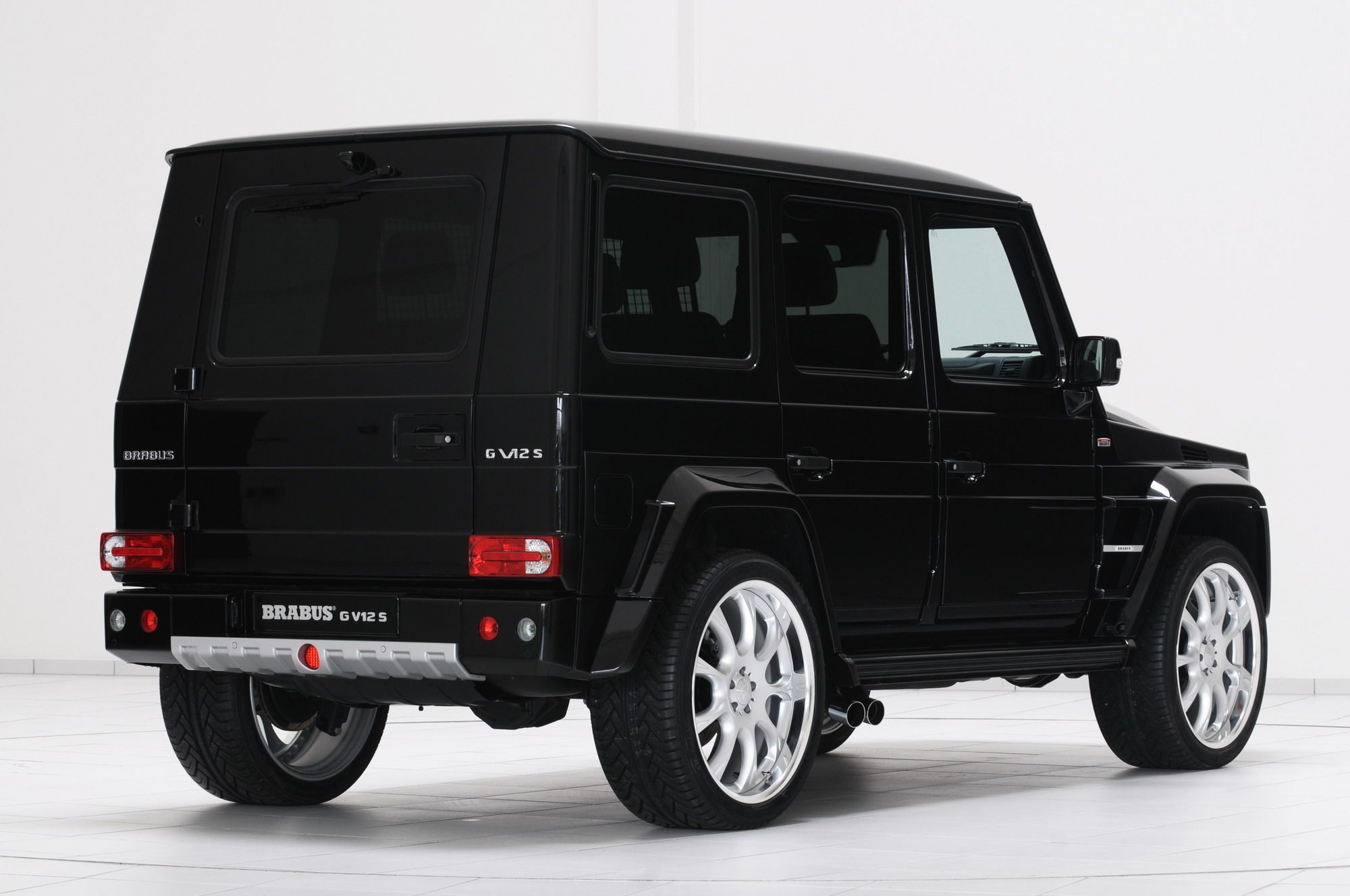 2010 Brabus G V12 S Biturbo Widestar