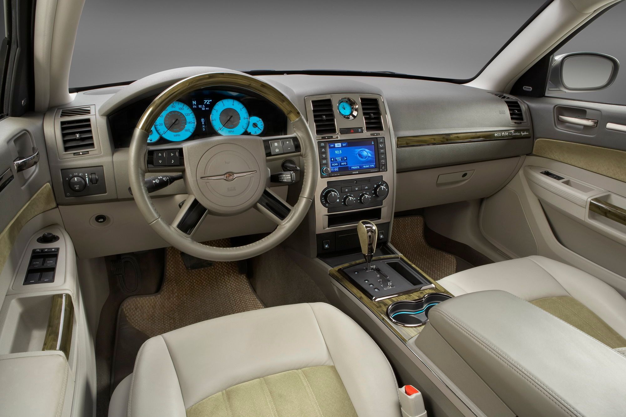 2010 Chrysler 300C eco style