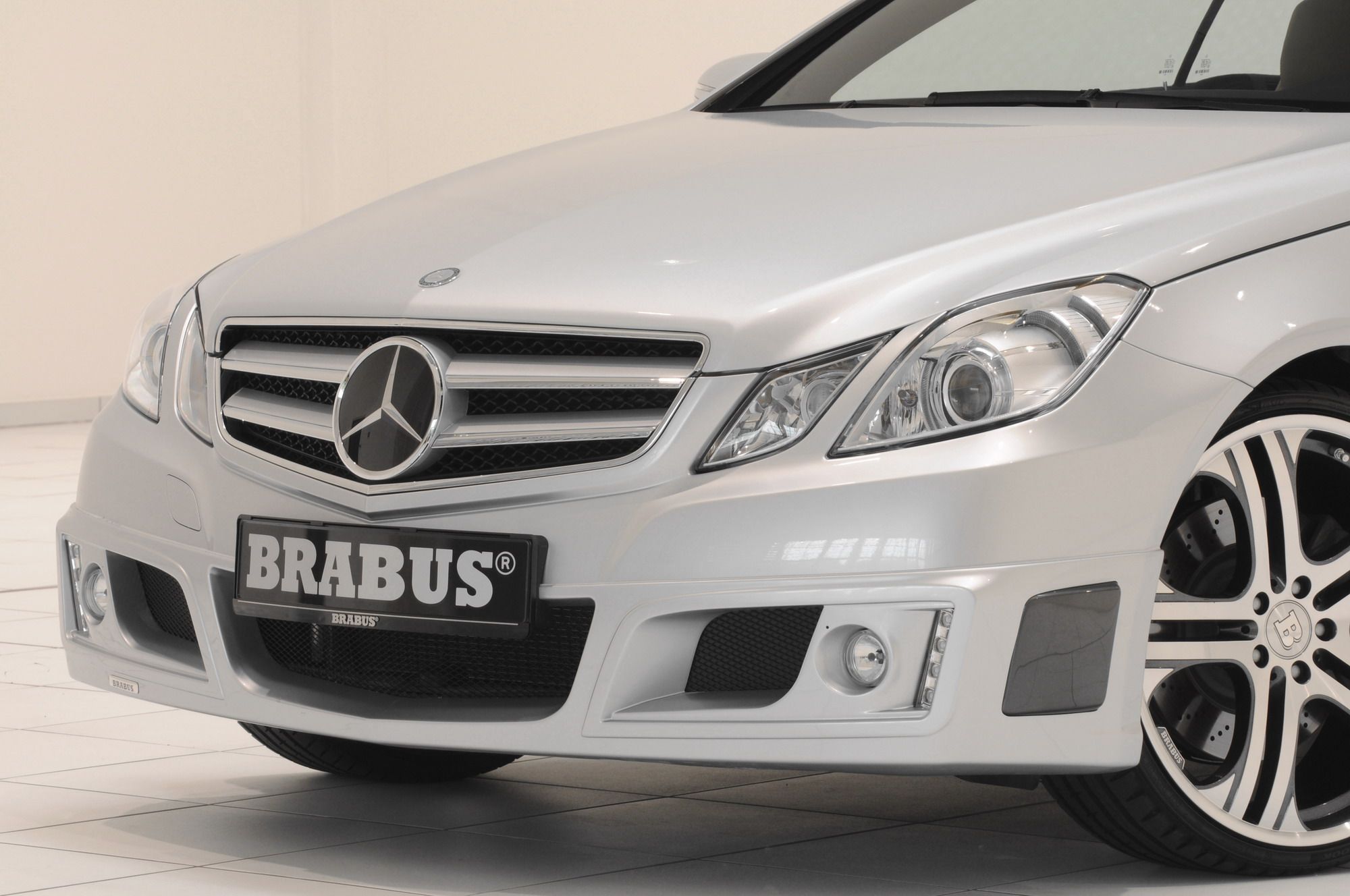 2010 Mercedes E-Class Coupe by Brabus