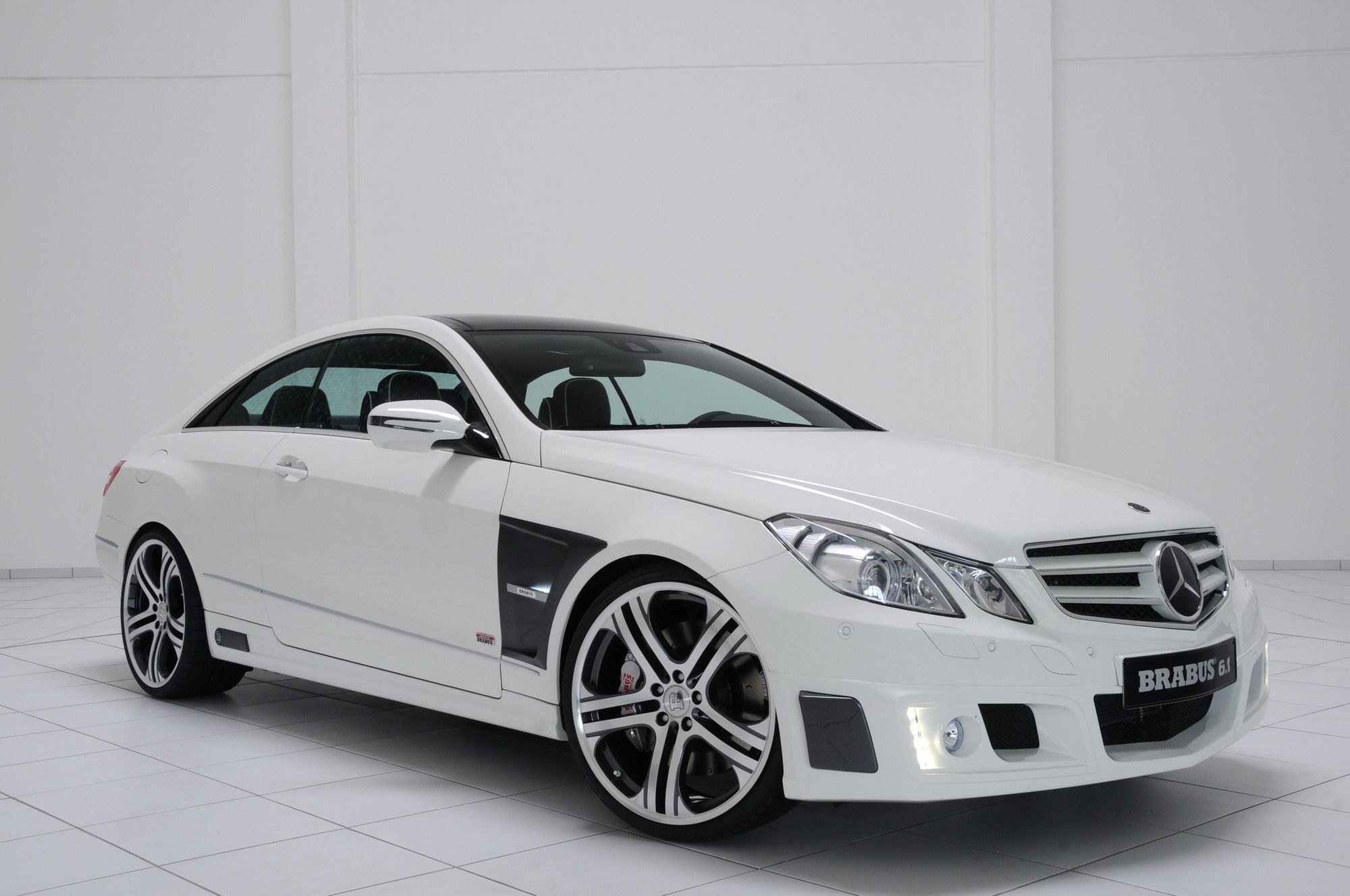 2010 Mercedes E-Class Coupe by Brabus