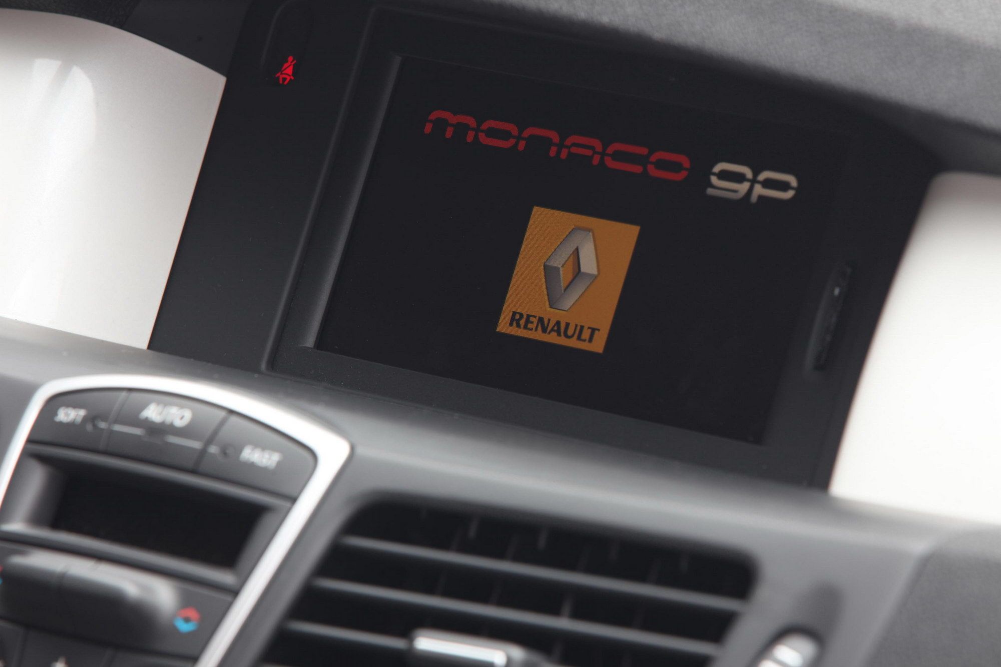 android auto carplay Renault Laguna 3 