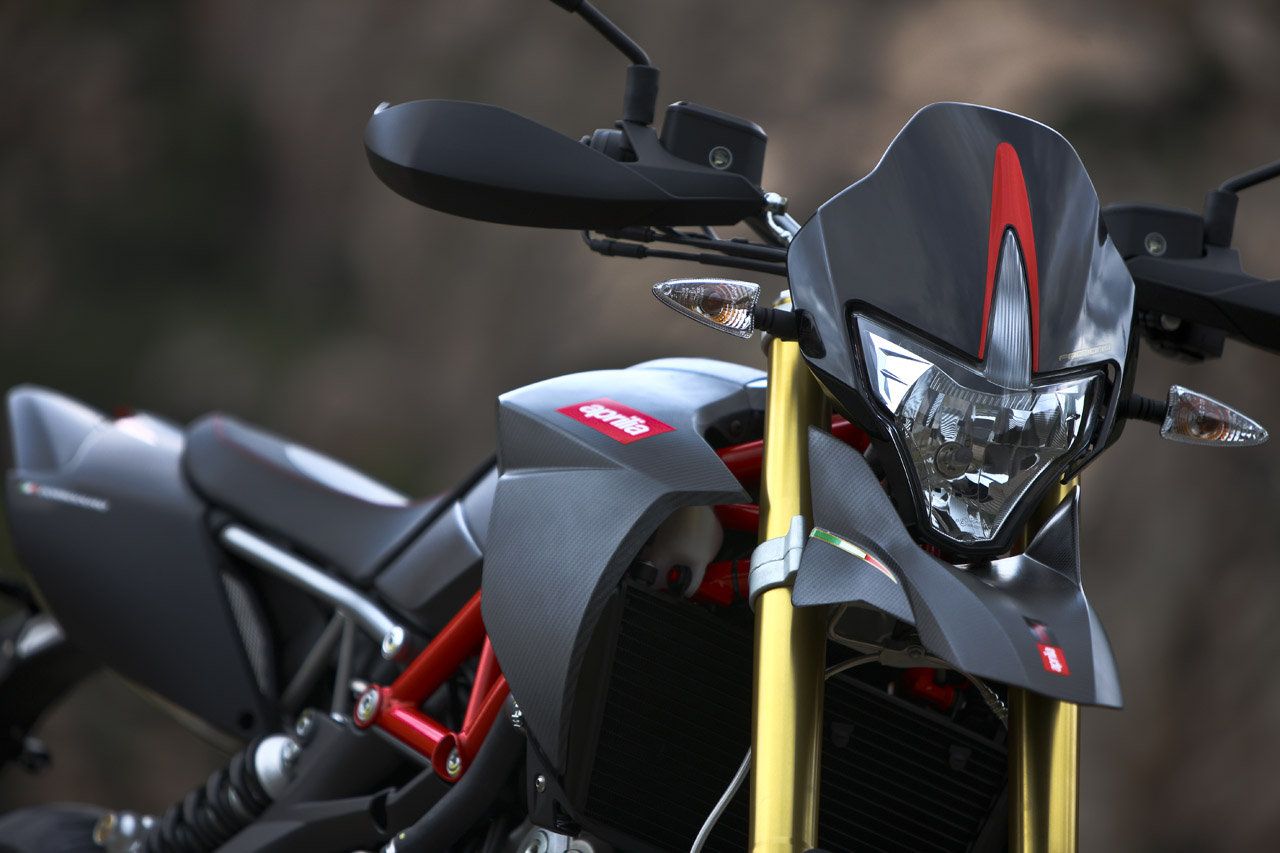  2010 Aprilia Dorsoduro 750 Factory