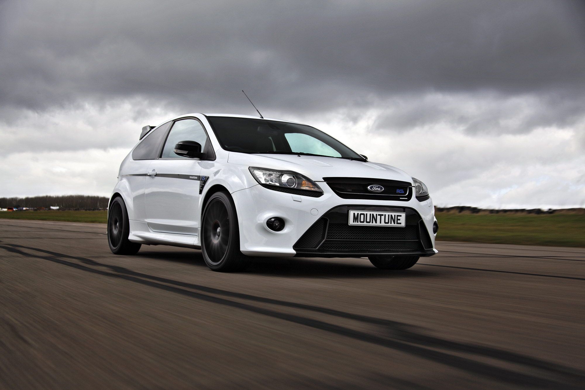 2011 Ford Focus RS by Mountune