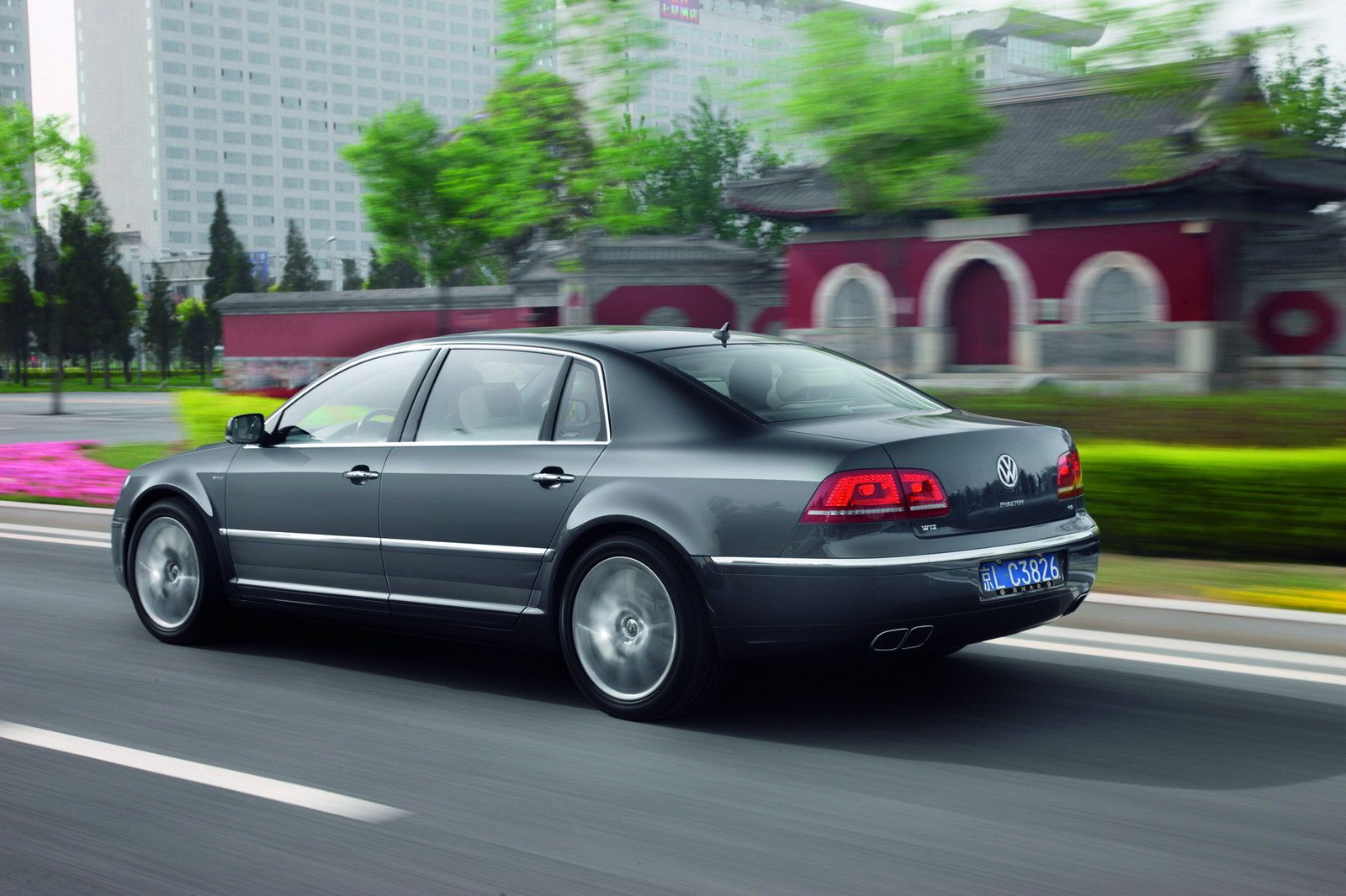 2011 Volkswagen Phaeton