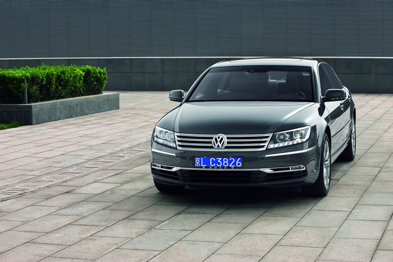 2011 Volkswagen Phaeton