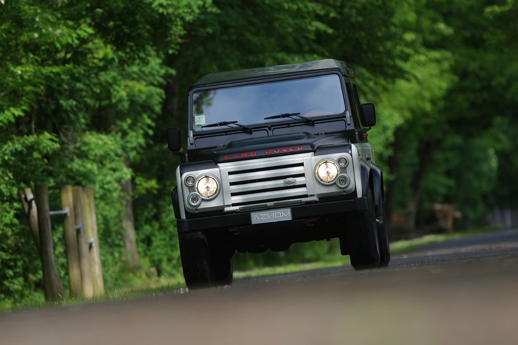 2010 Land Rover Defender by Aznom