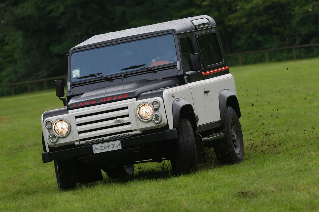 2010 Land Rover Defender by Aznom