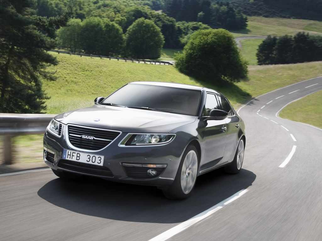 2010 Saab 9-5 with 335 HP by Hirsch